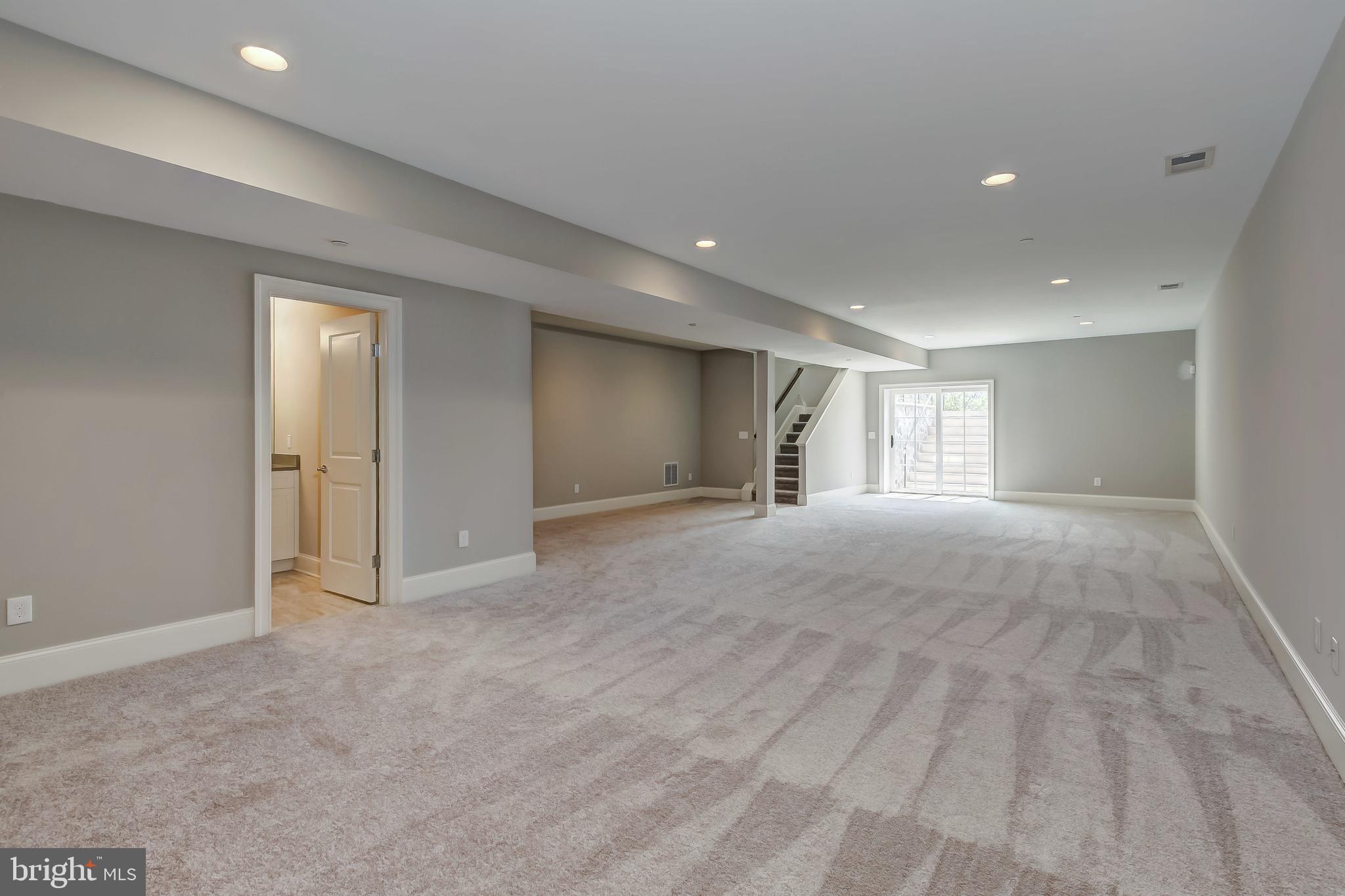 BRIGHTON COURT - Residential