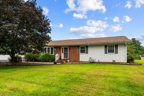 Photo of 6796 Grays Mill Road, WARRENTON, VA 20187 (MLS # VAFQ2023532)