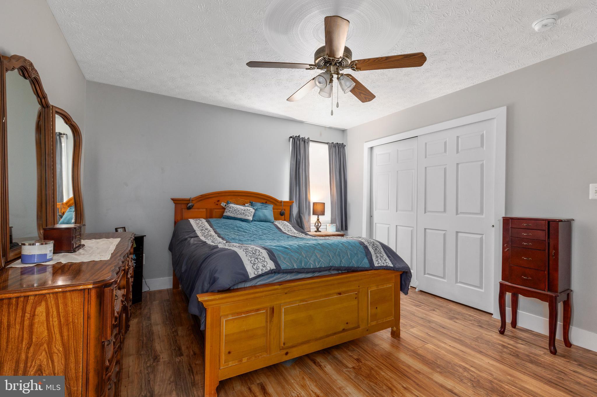 LAKE HOLIDAY ESTATES - Residential