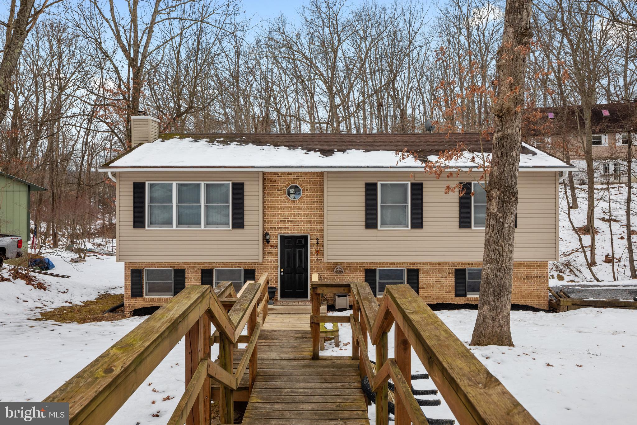 LAKE HOLIDAY ESTATES - Residential