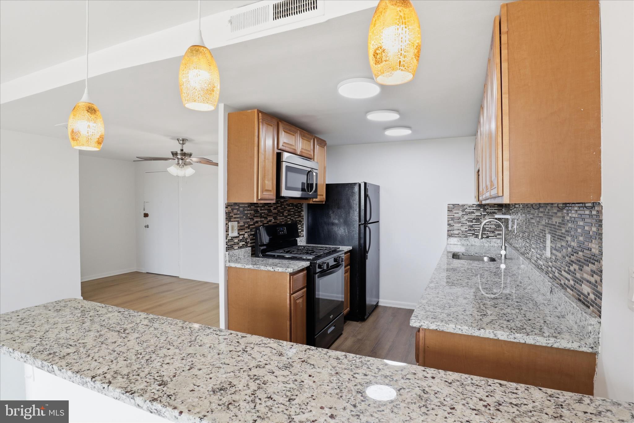 FORTY SIX HUNDRED - Residential