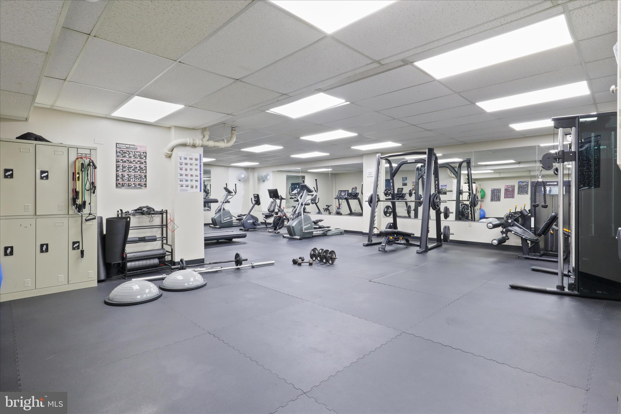 FORTY SIX HUNDRED - Residential