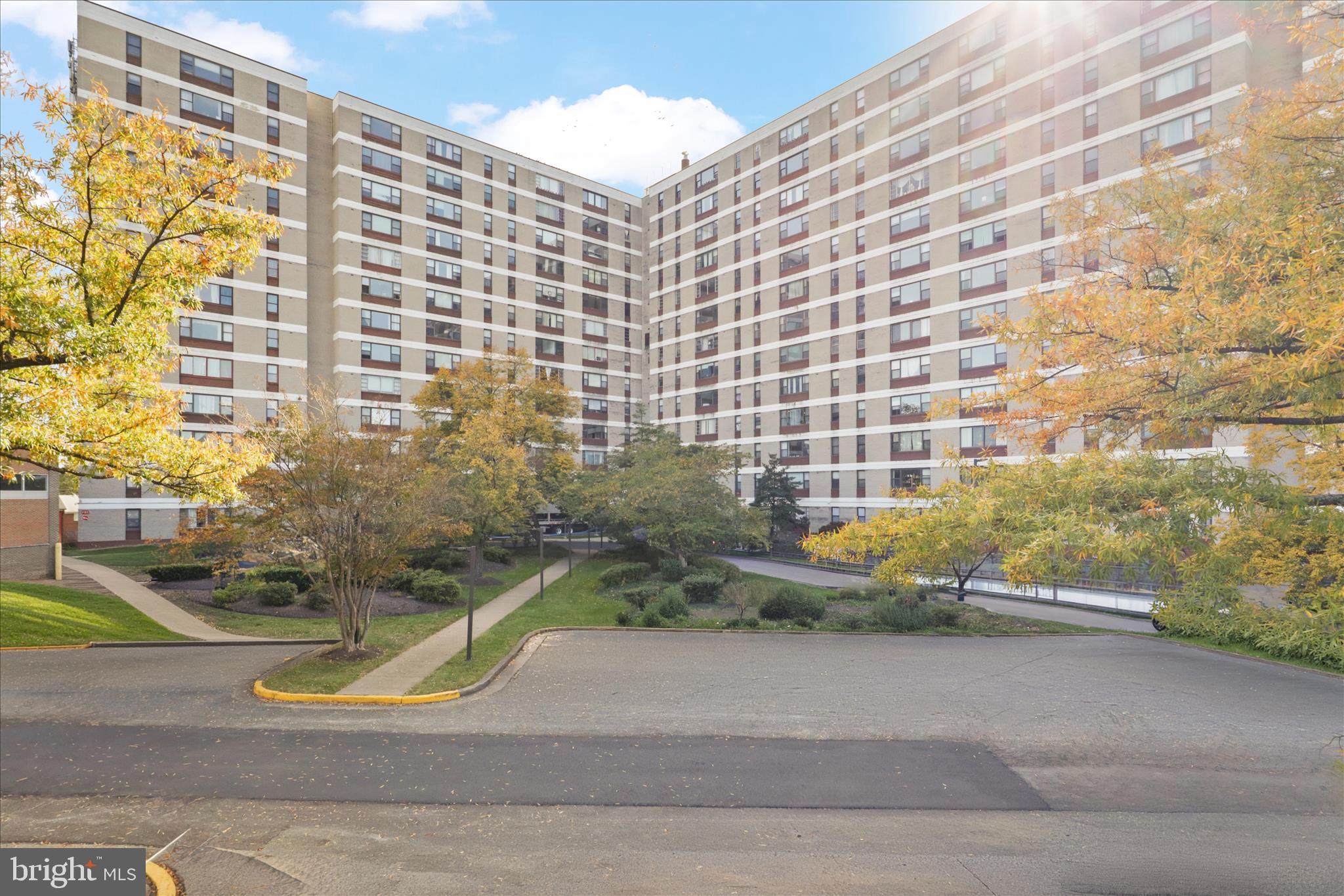 FORTY SIX HUNDRED - Residential