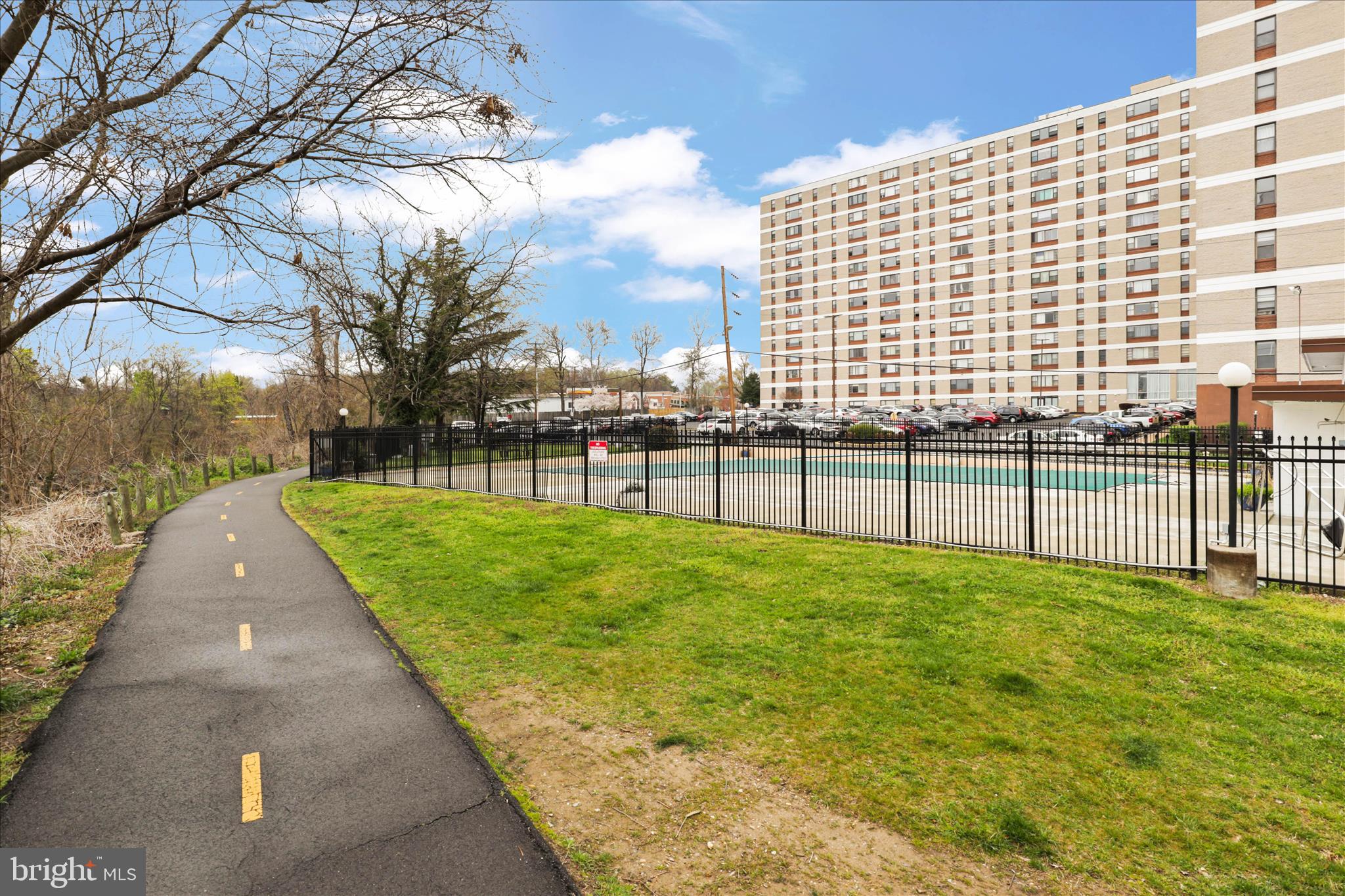 FORTY SIX HUNDRED - Residential