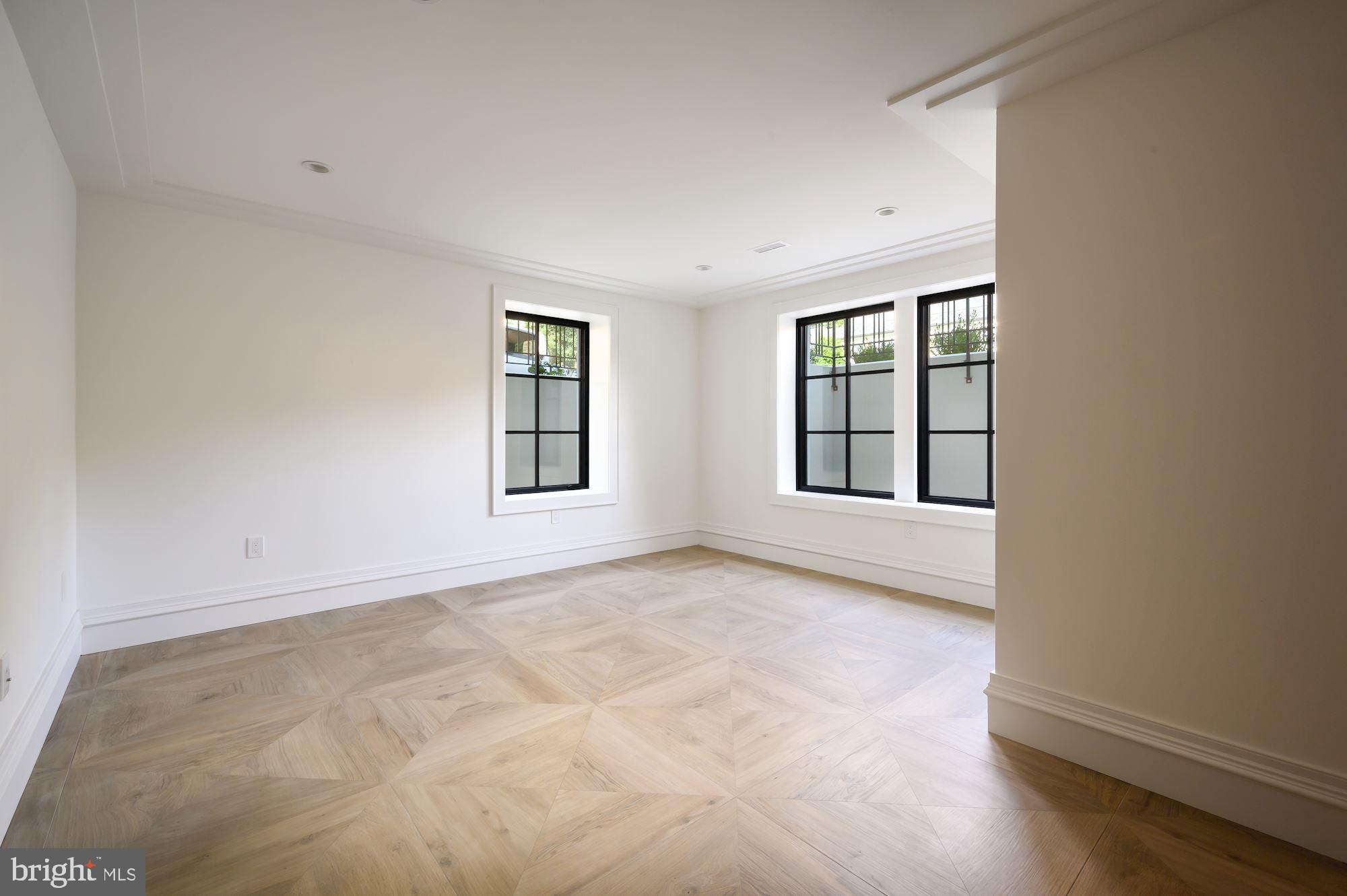 MASSACHUSETTS AVENUE HEIGHTS - Residential