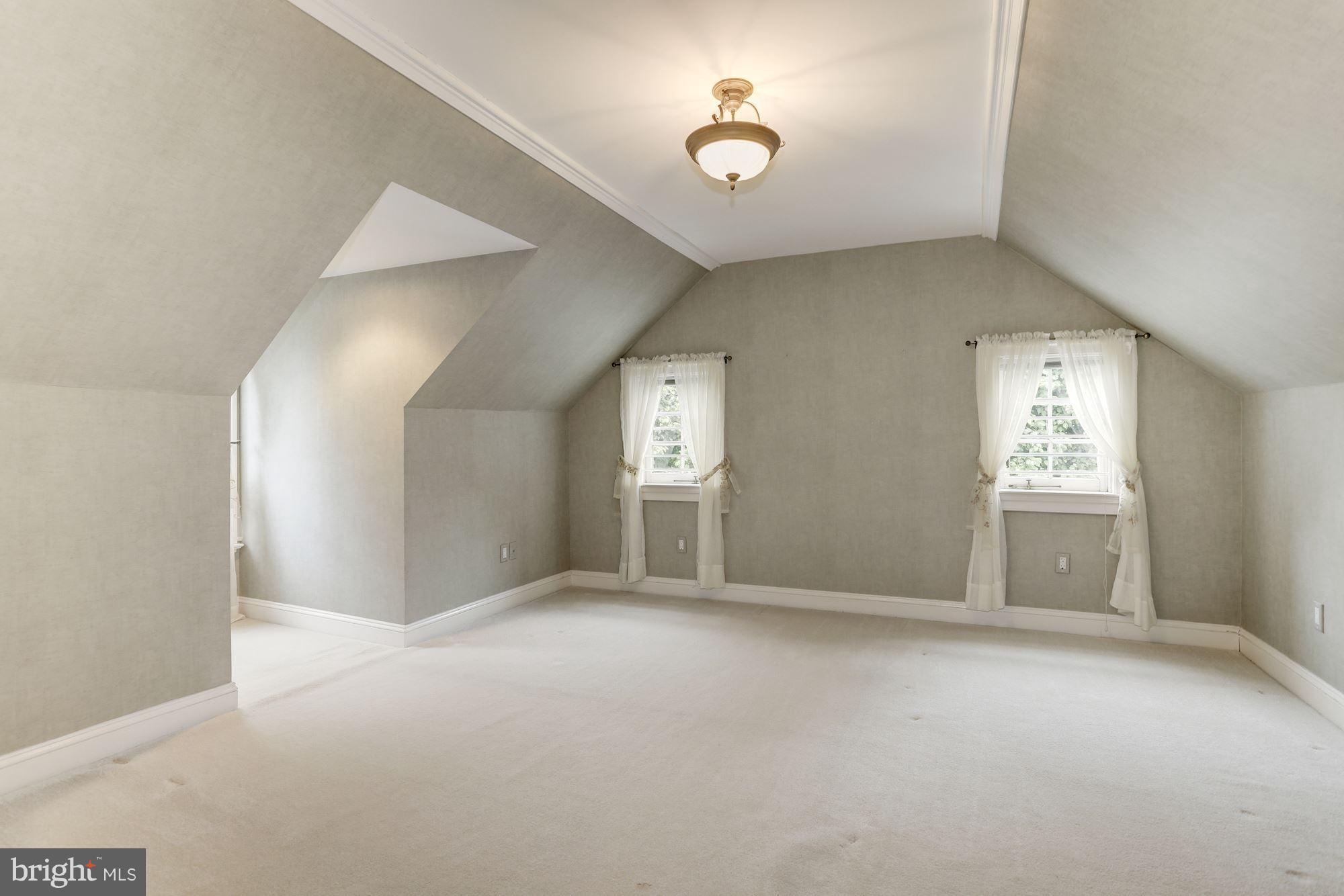 CHEVY CHASE VILLAGE - Residential