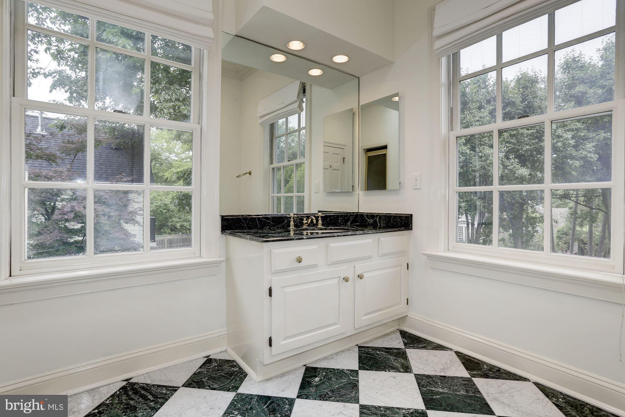 CHEVY CHASE VILLAGE - Residential