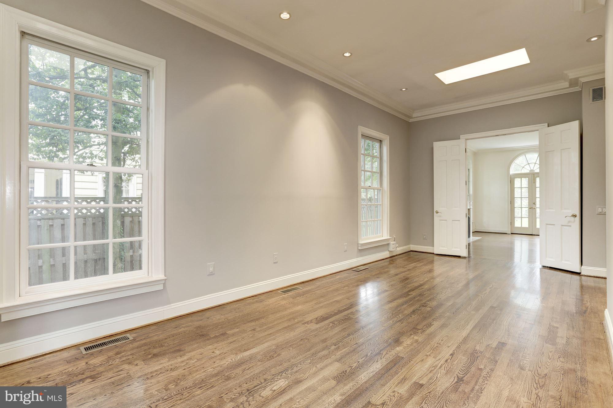 CHEVY CHASE VILLAGE - Residential