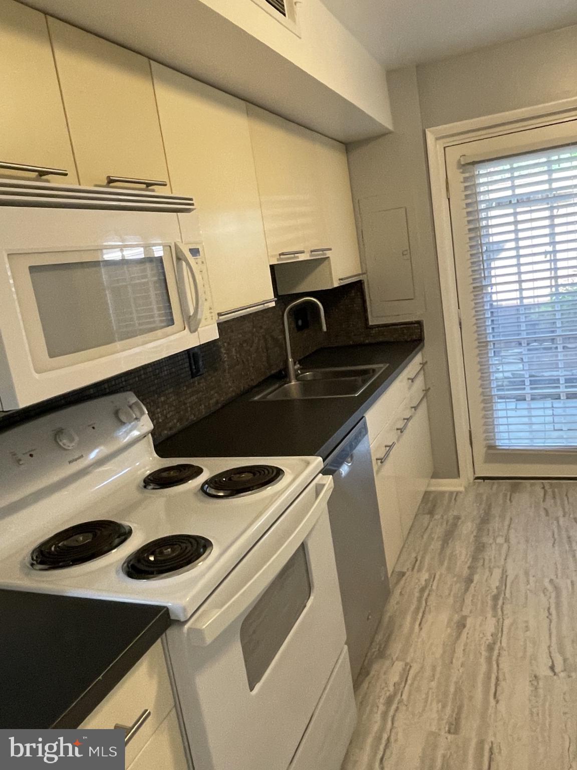 SIERRA VILLAS - Residential Lease