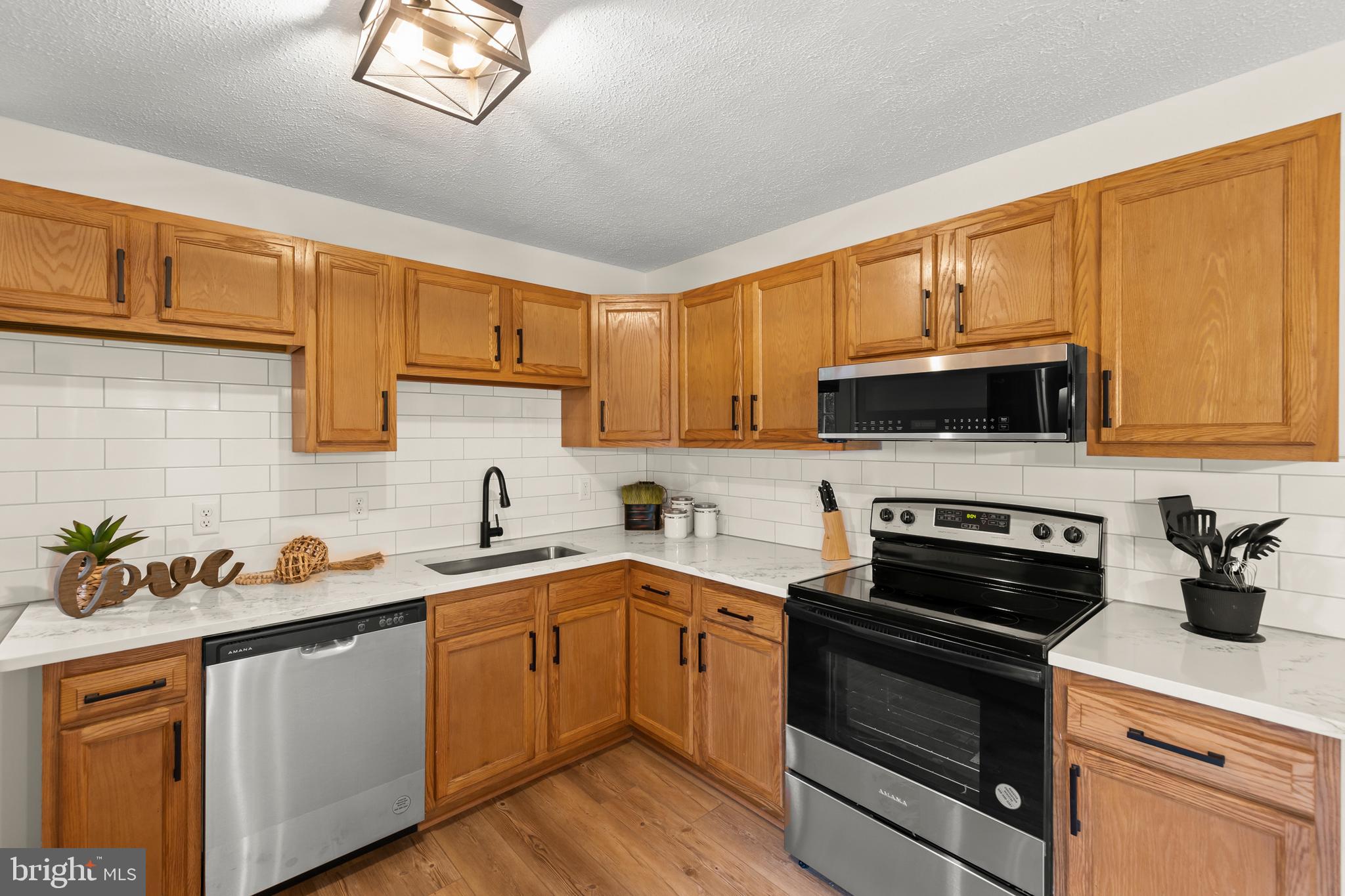 FOUNTAIN HEAD - Residential