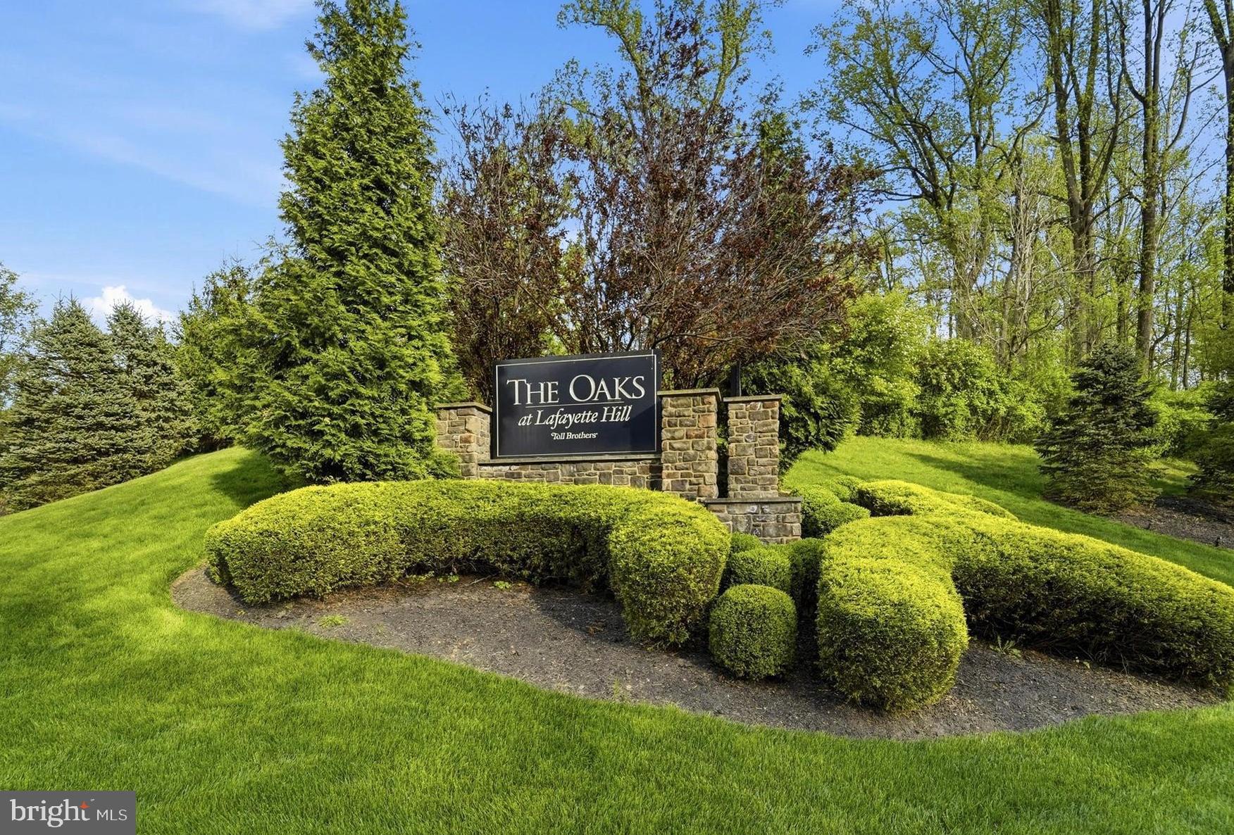 OAKS AT LAFAYETTE HILL - Residential