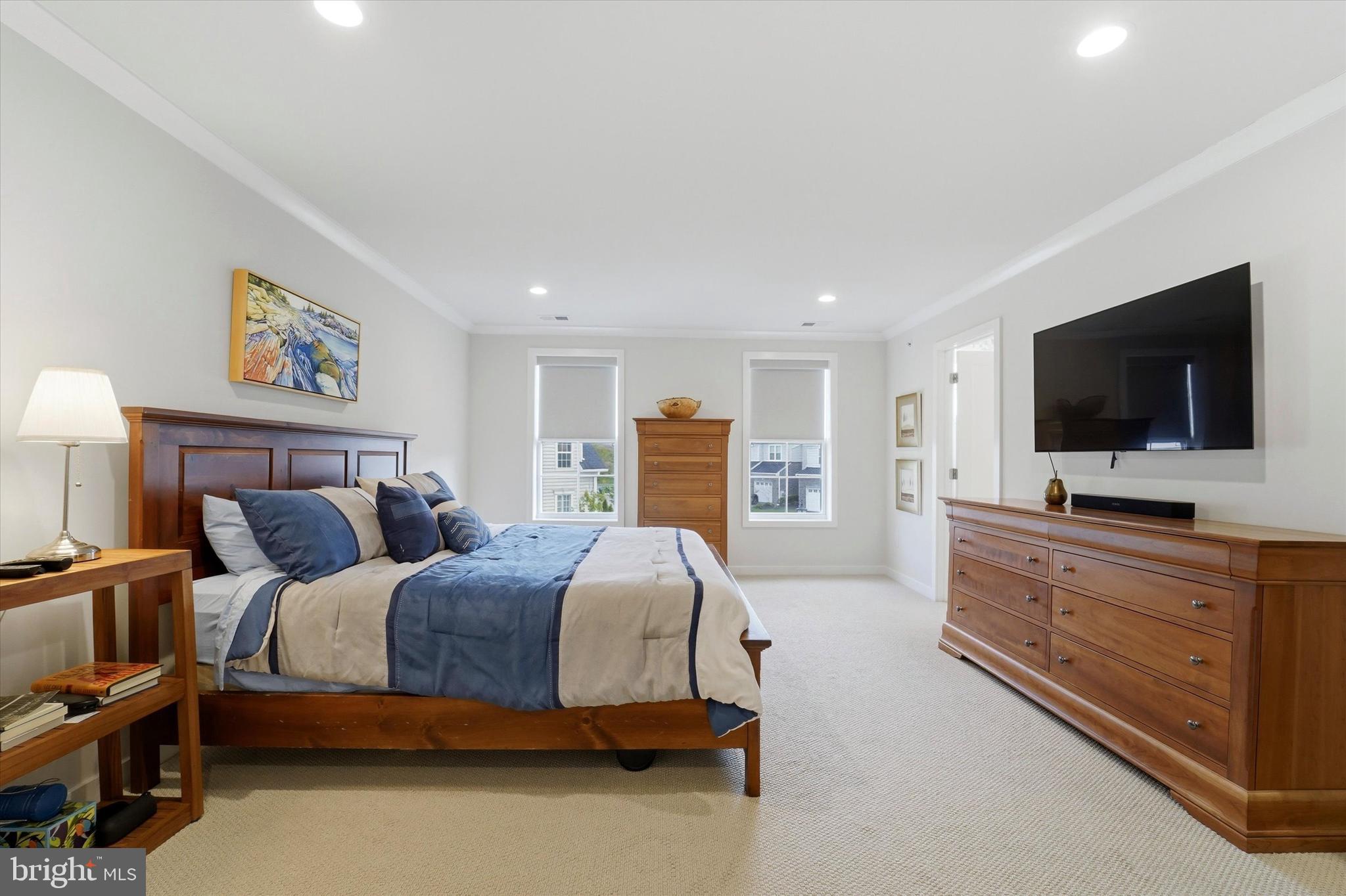 OAKS AT LAFAYETTE HILL - Residential