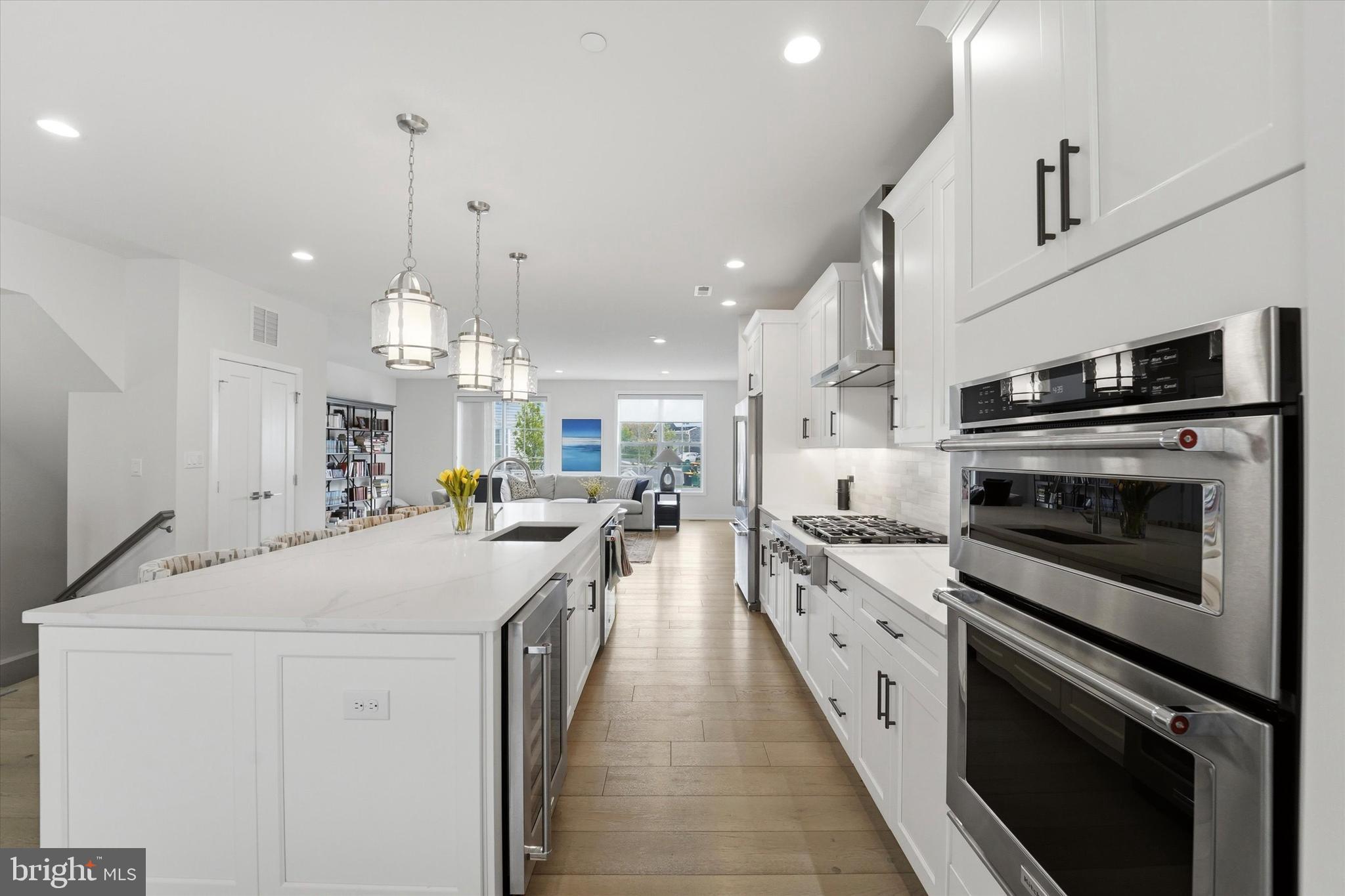 OAKS AT LAFAYETTE HILL - Residential