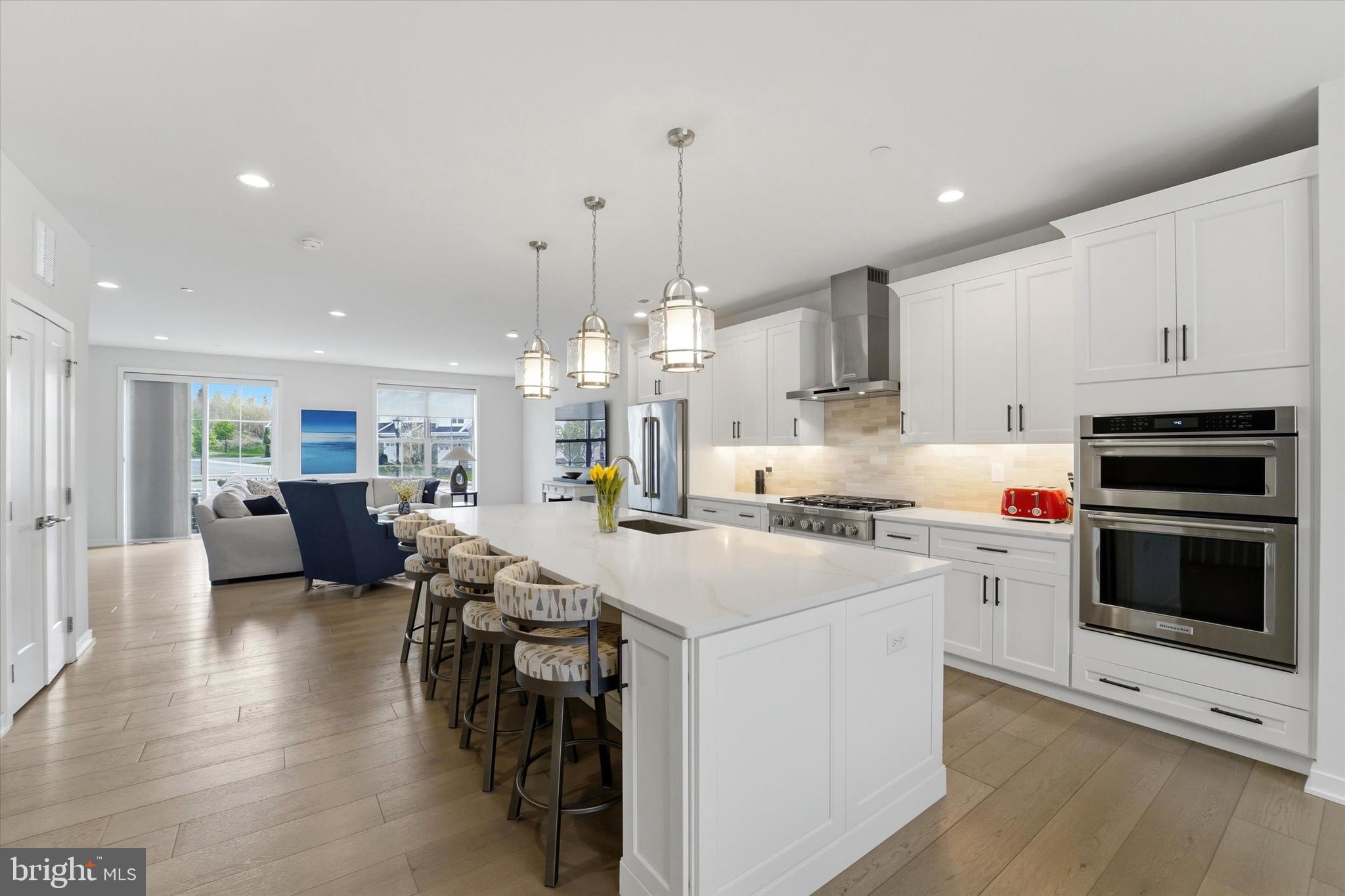 OAKS AT LAFAYETTE HILL - Residential