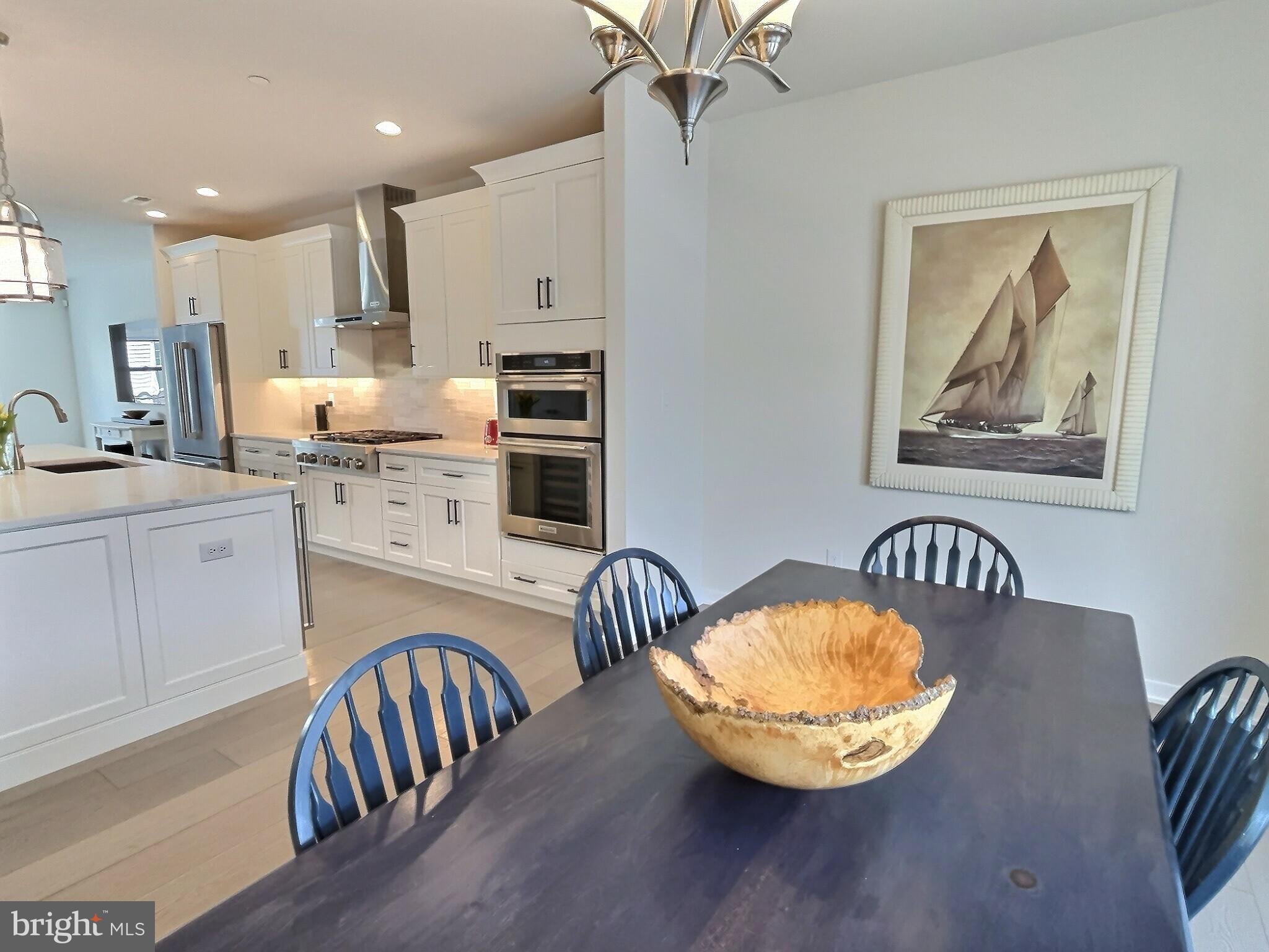 OAKS AT LAFAYETTE HILL - Residential