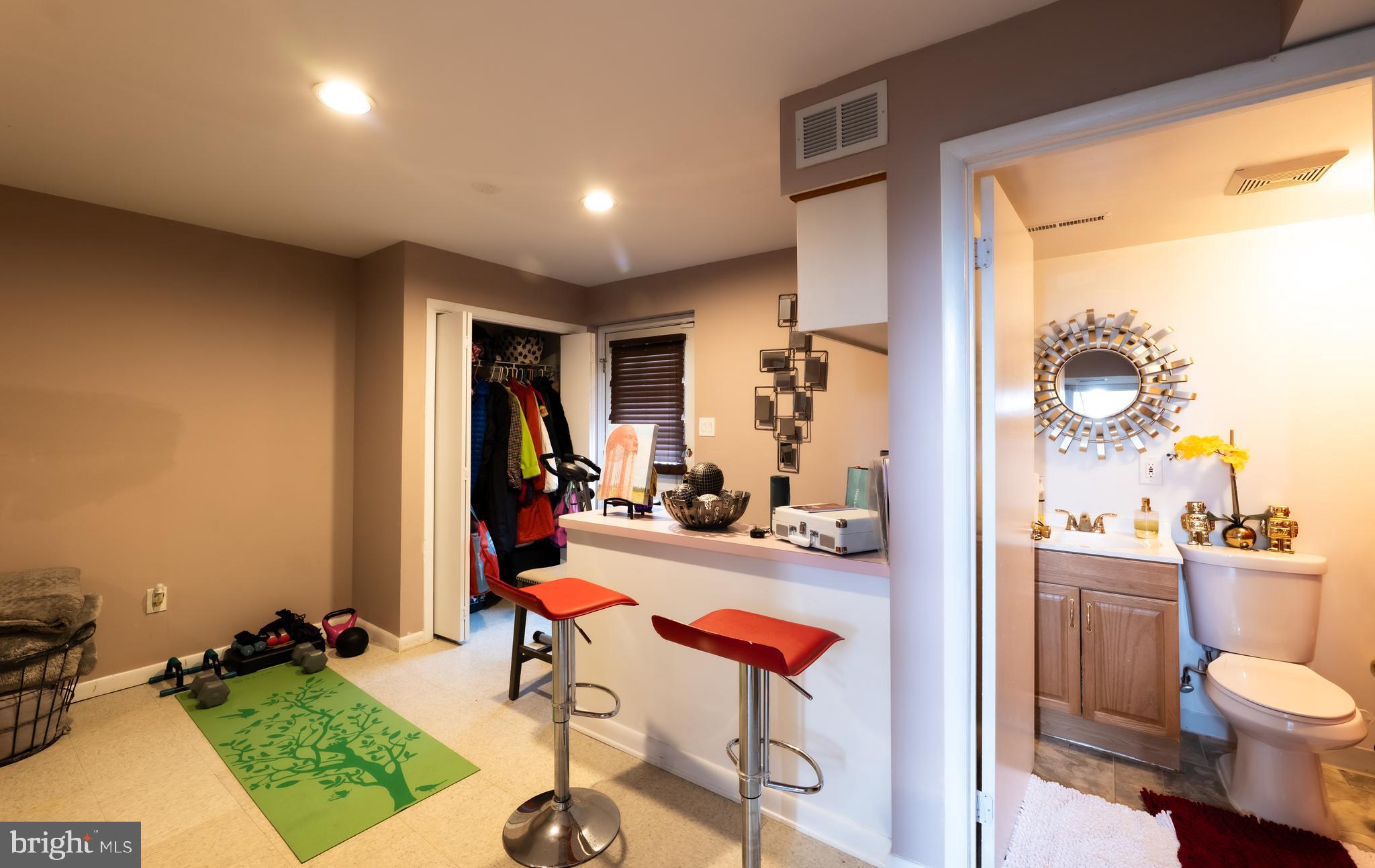 FEATHERBED - Residential