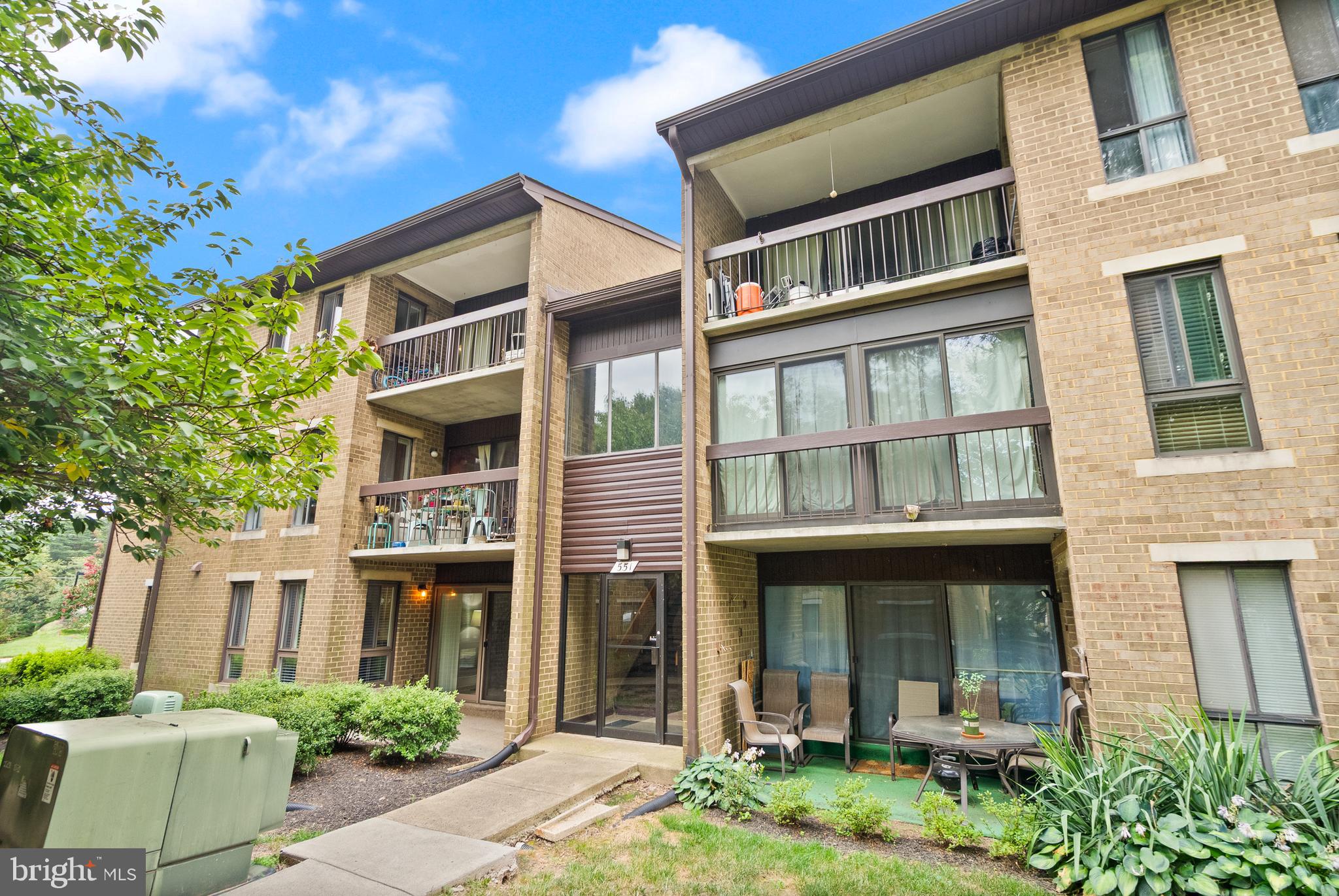 JEFFERSON MEWS - Residential