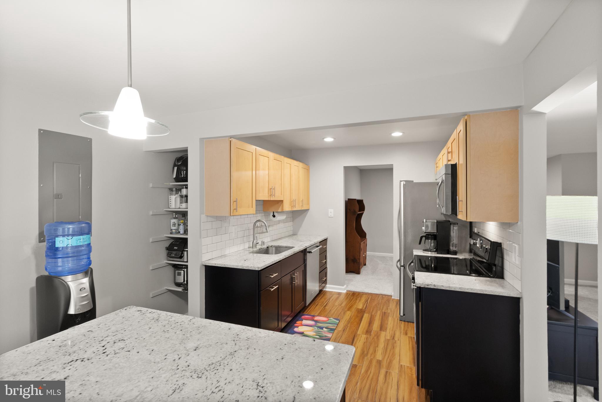 JEFFERSON MEWS - Residential