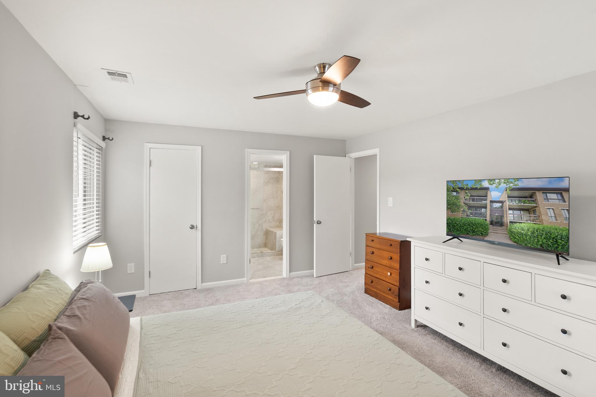 JEFFERSON MEWS - Residential