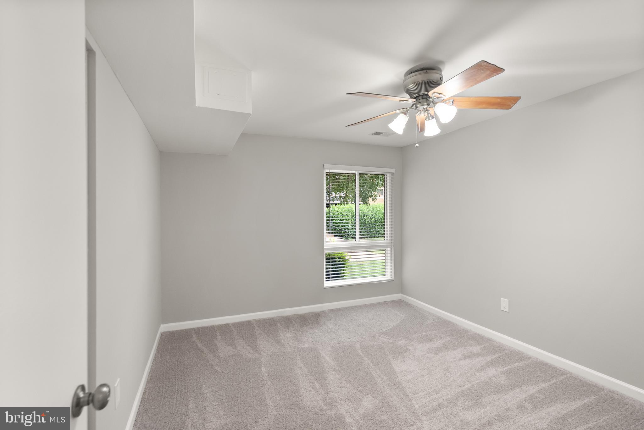 JEFFERSON MEWS - Residential