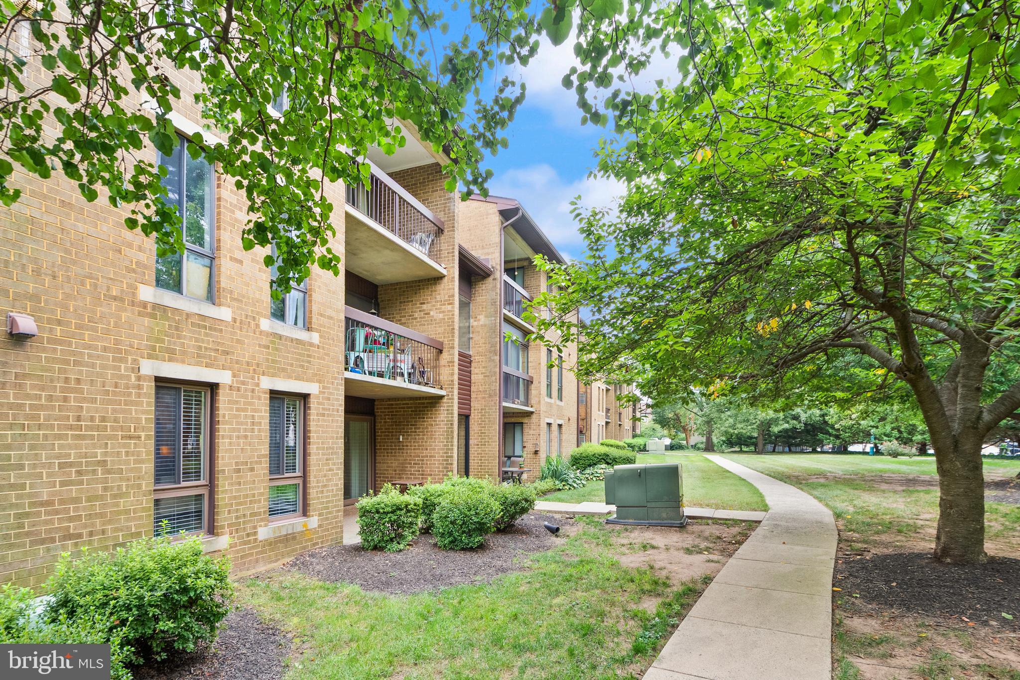 JEFFERSON MEWS - Residential