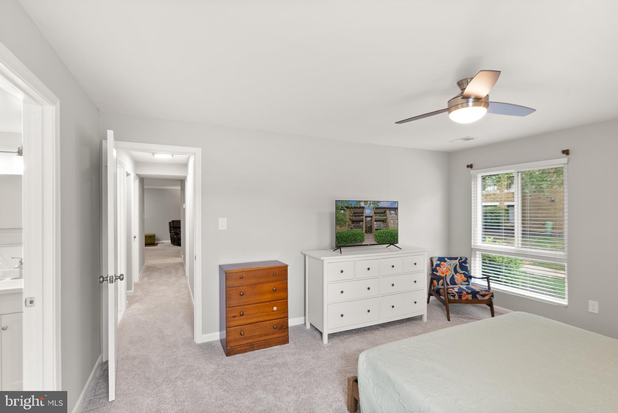 JEFFERSON MEWS - Residential