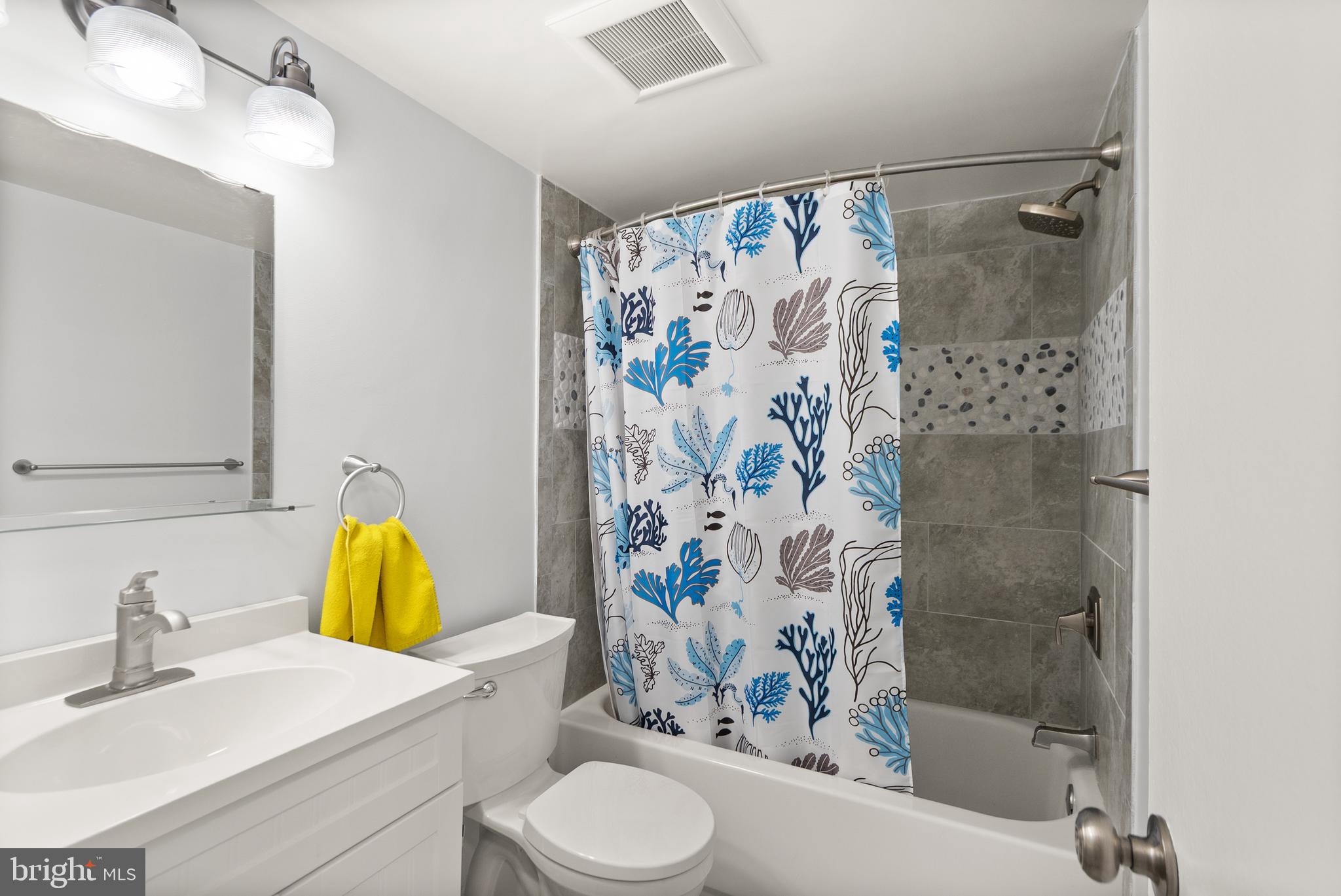 JEFFERSON MEWS - Residential