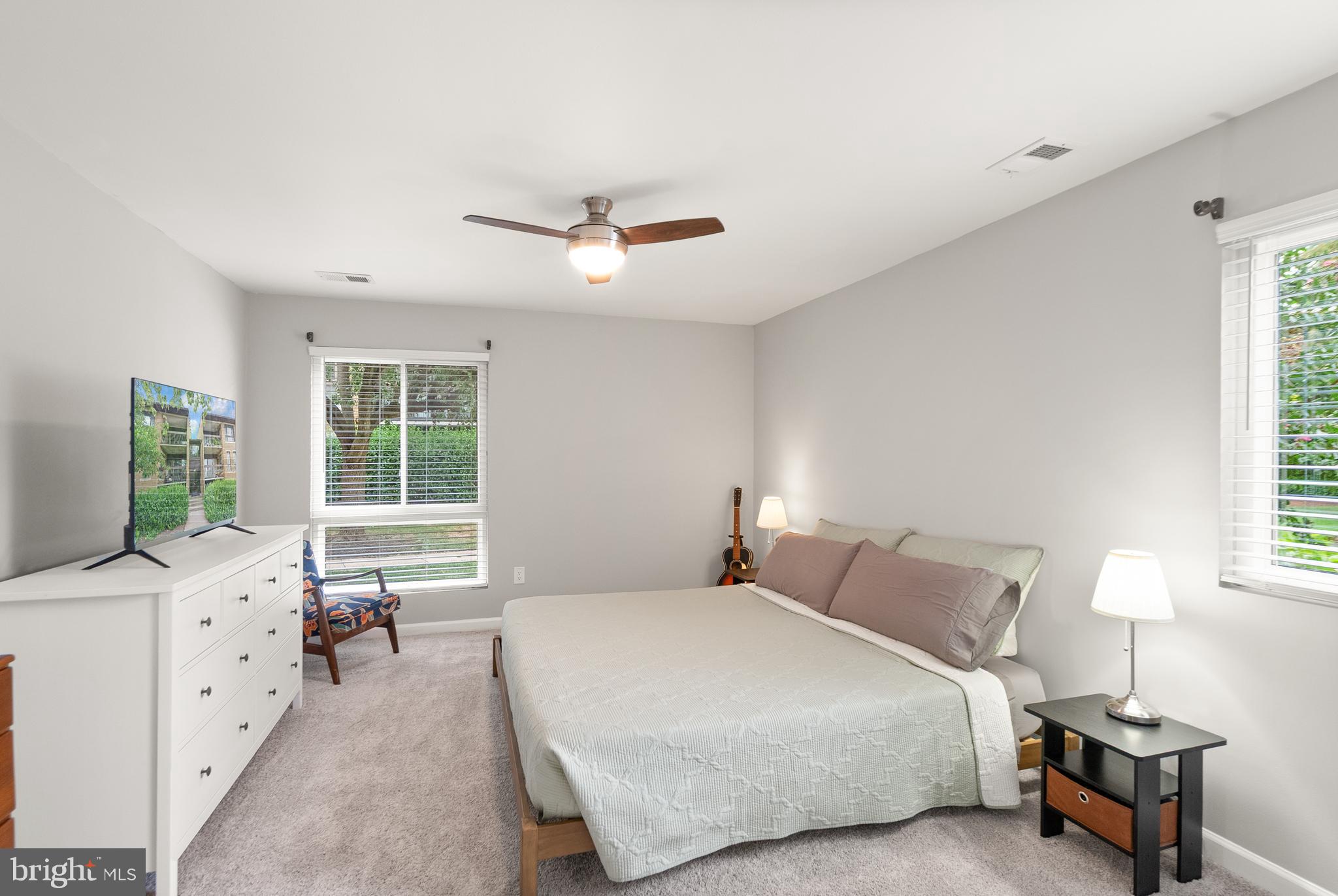 JEFFERSON MEWS - Residential