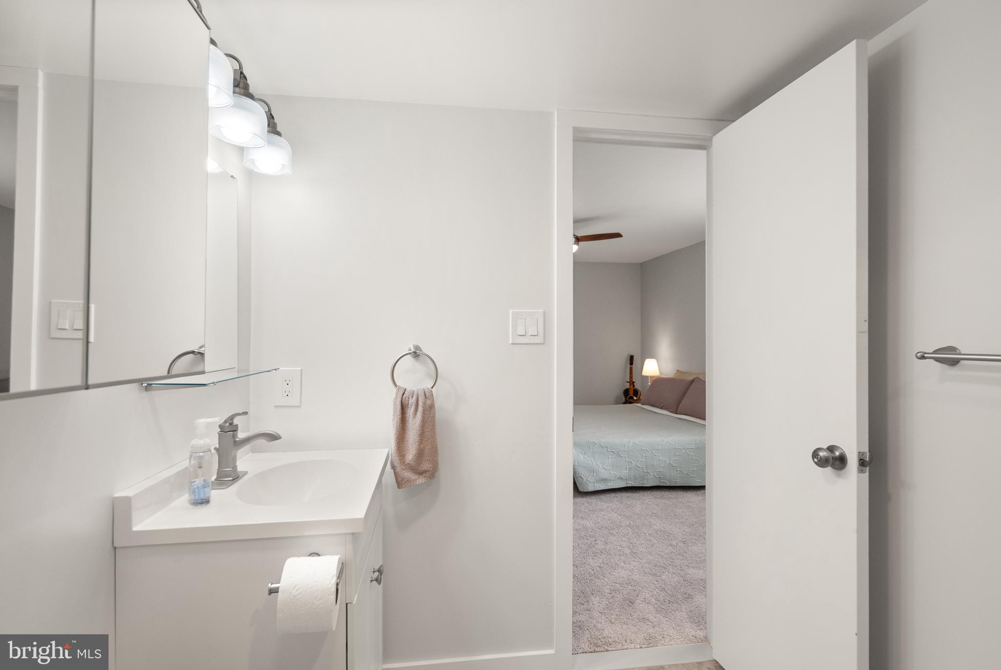 JEFFERSON MEWS - Residential