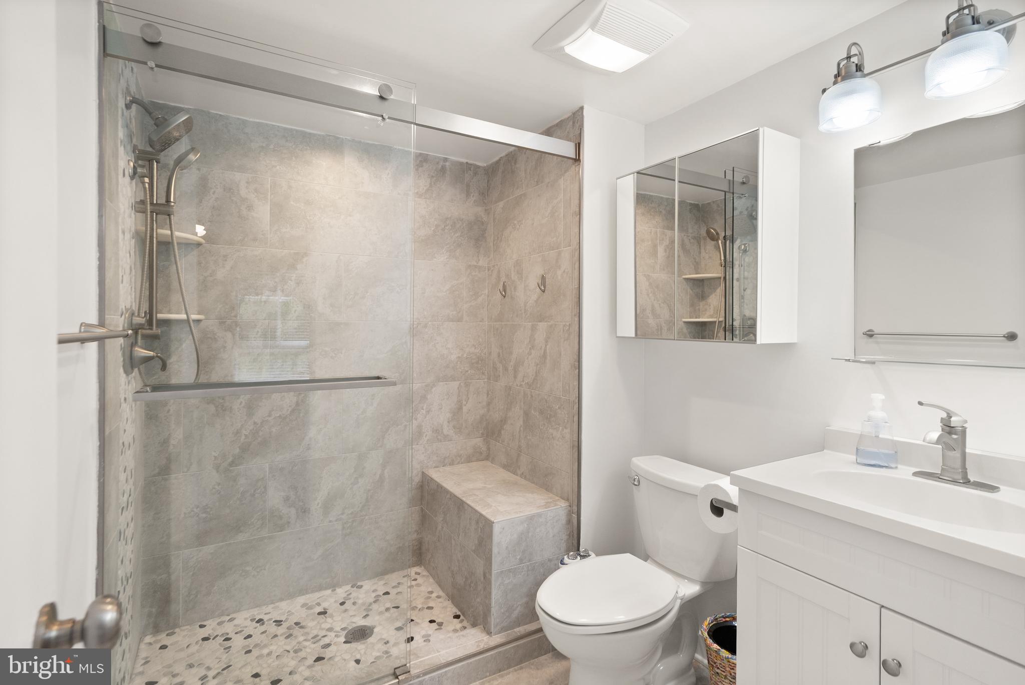 JEFFERSON MEWS - Residential