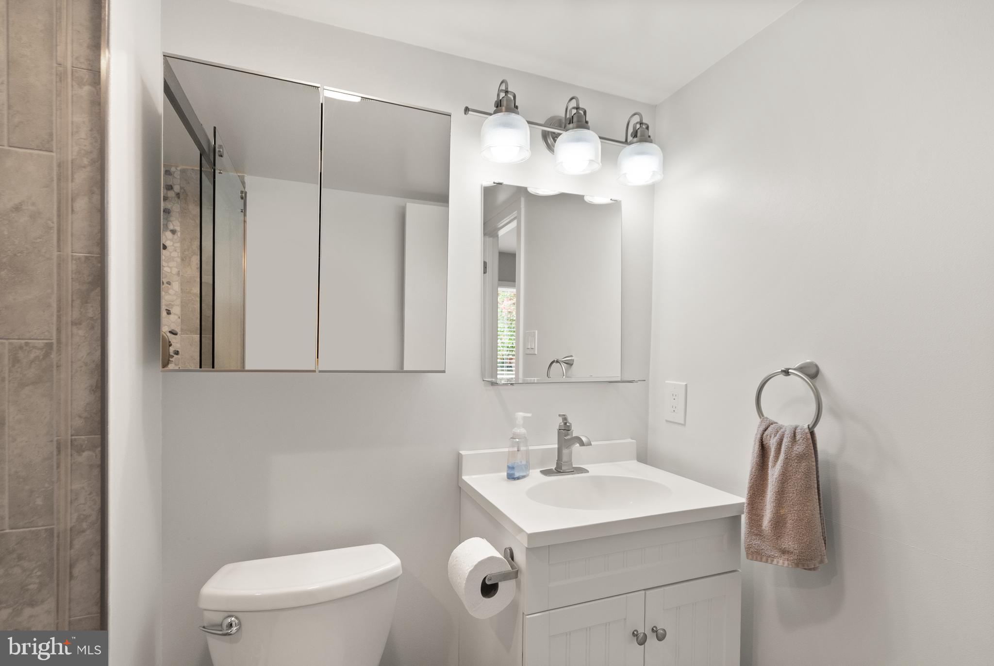 JEFFERSON MEWS - Residential