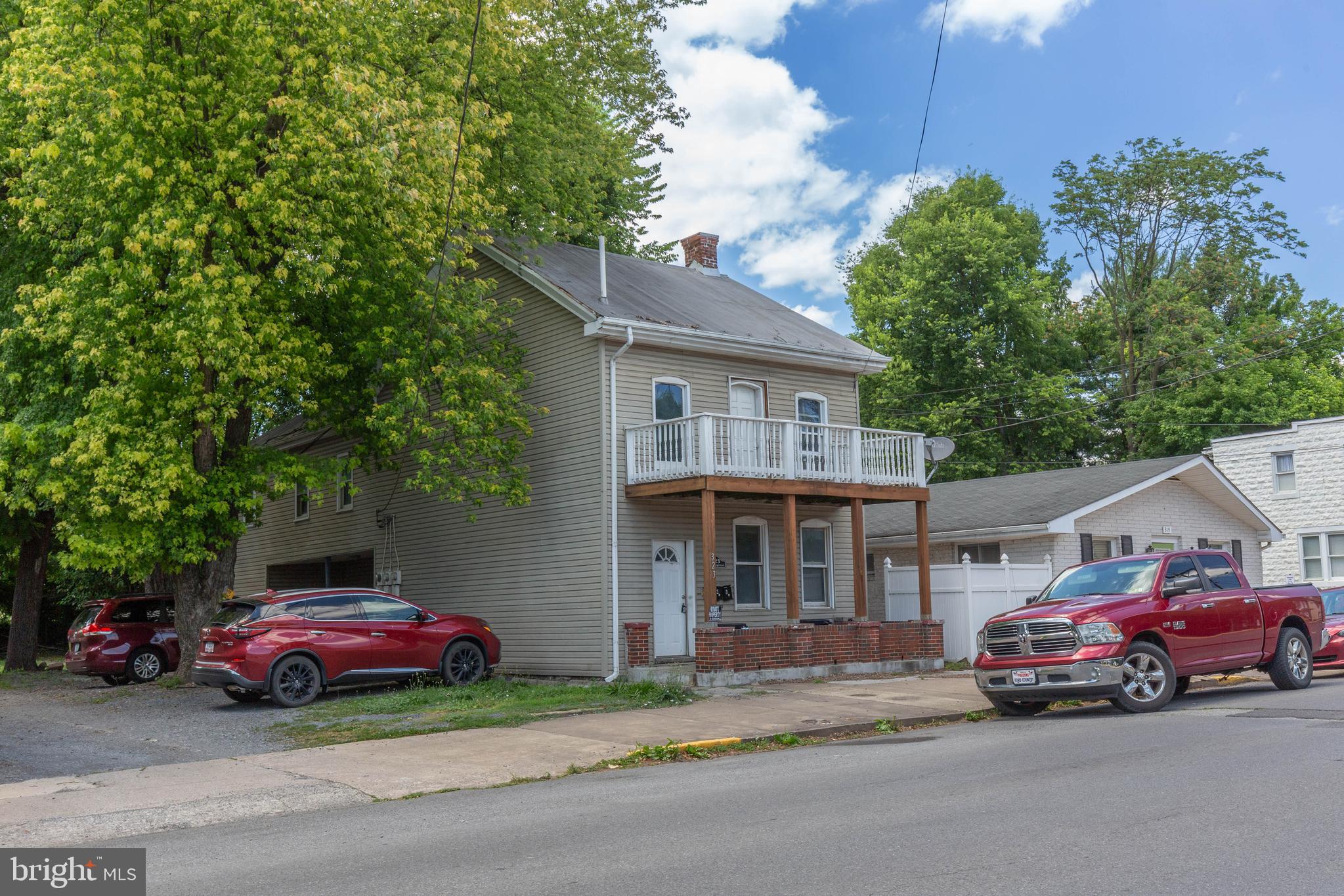 323 S. RALEIGH ST 1
