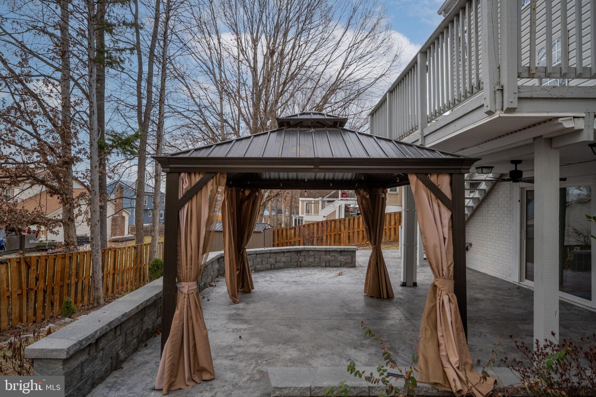 SPRING LAKE FARM - Residential