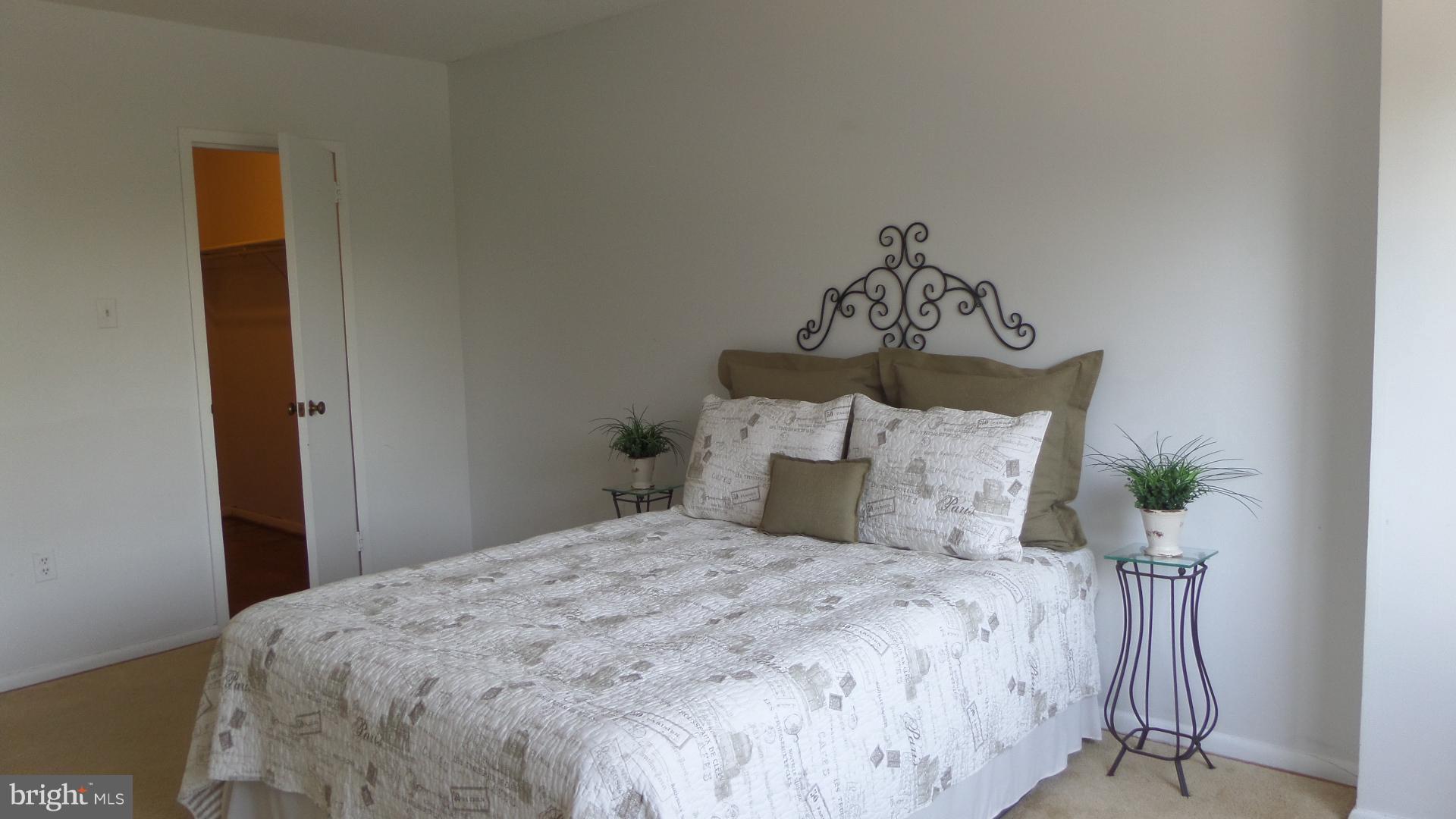 HUNTING CREEK CLUB - Residential