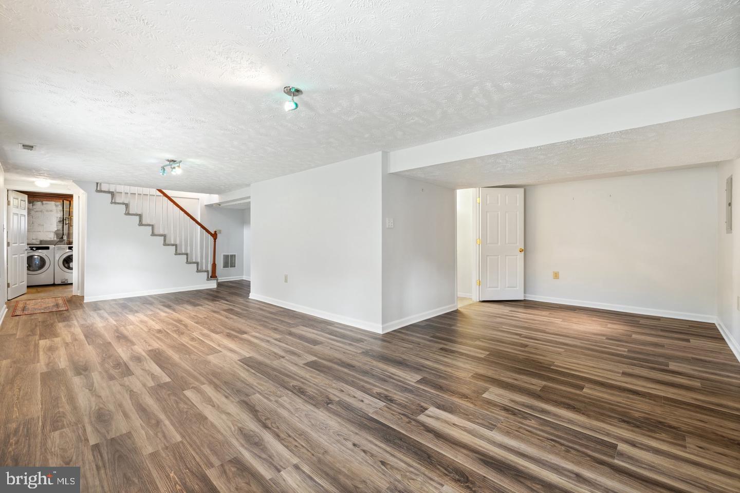 OVERLOOK PARK - Residential