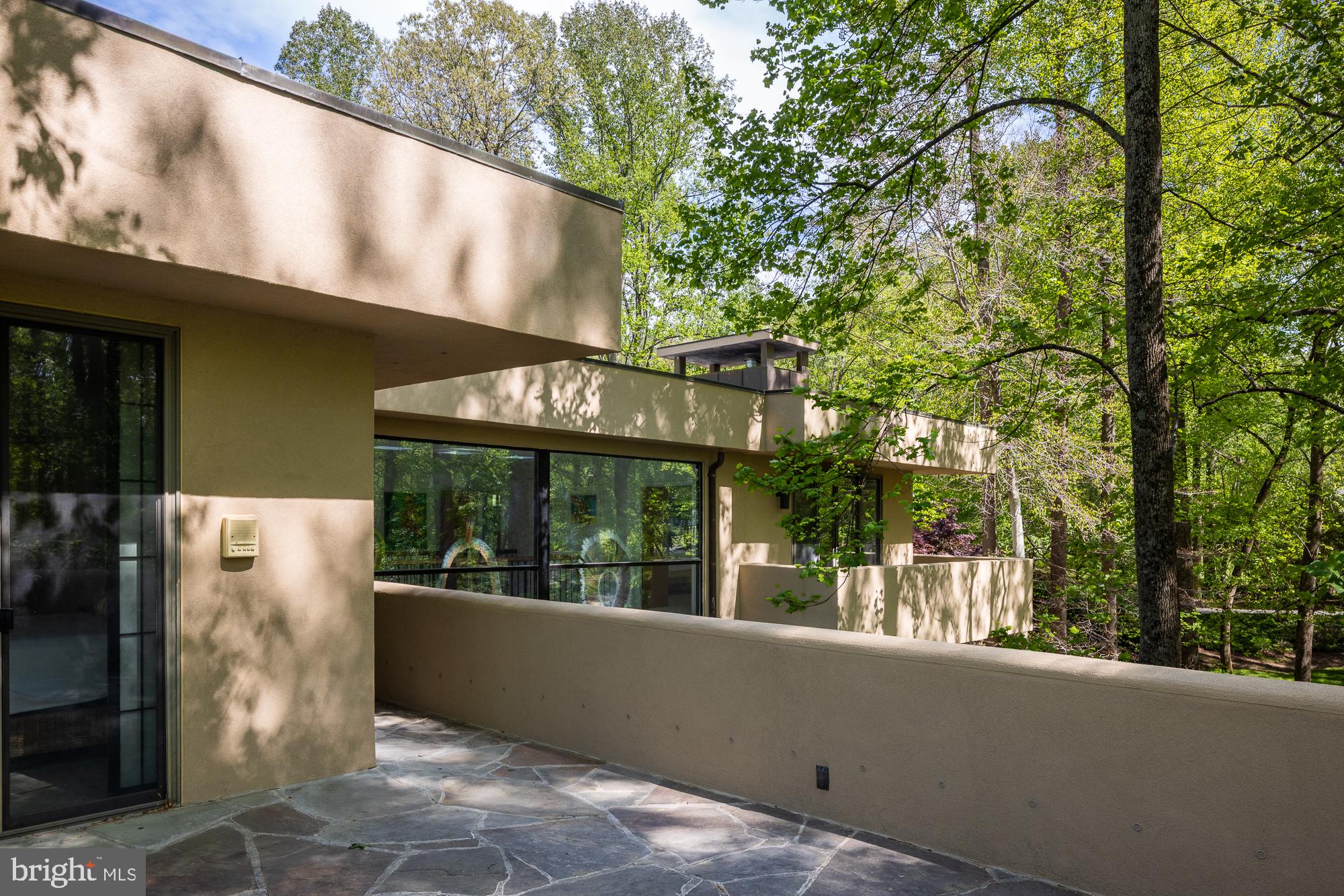 FAIRFAX STATION - Residential