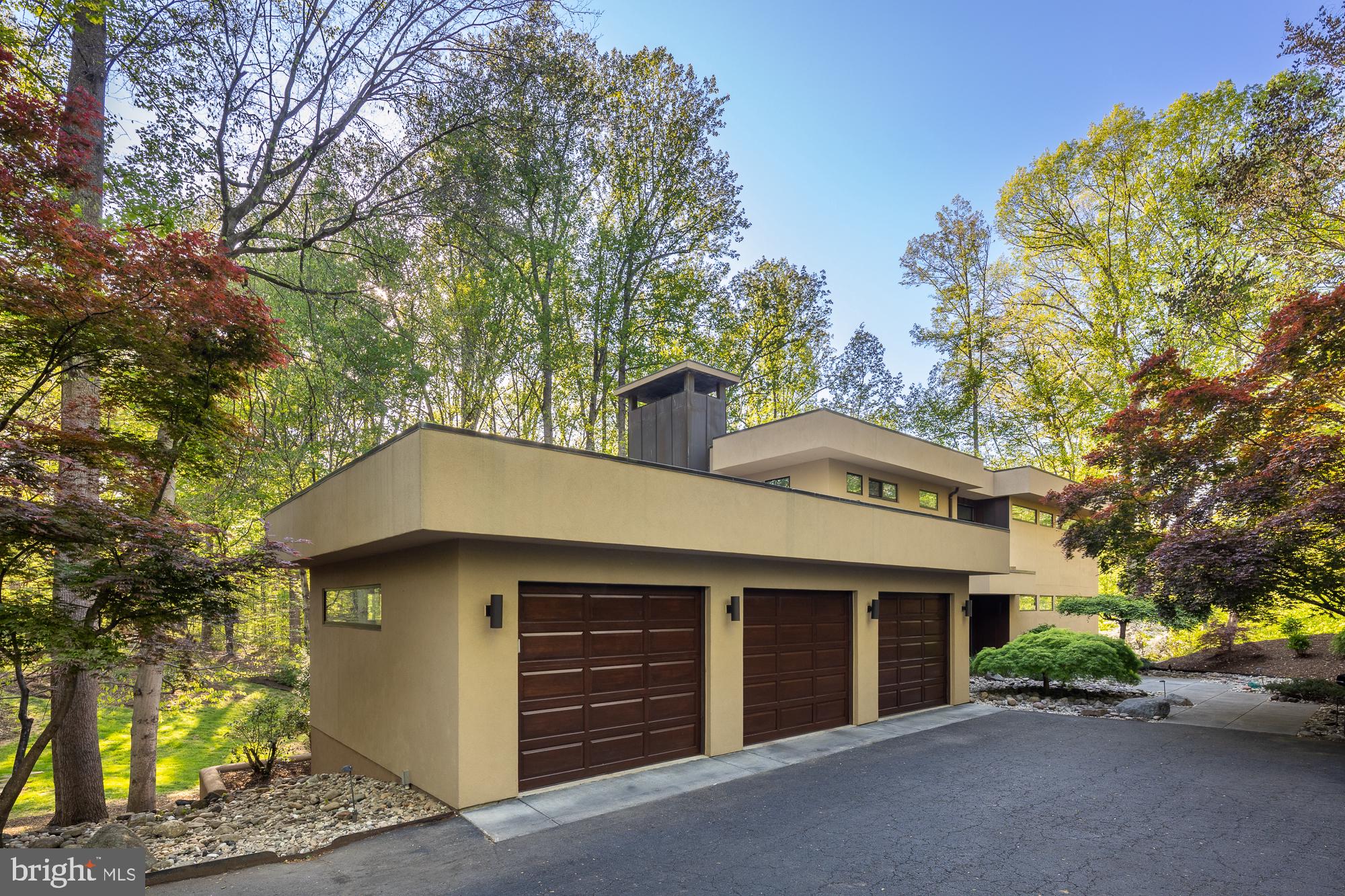 FAIRFAX STATION - Residential