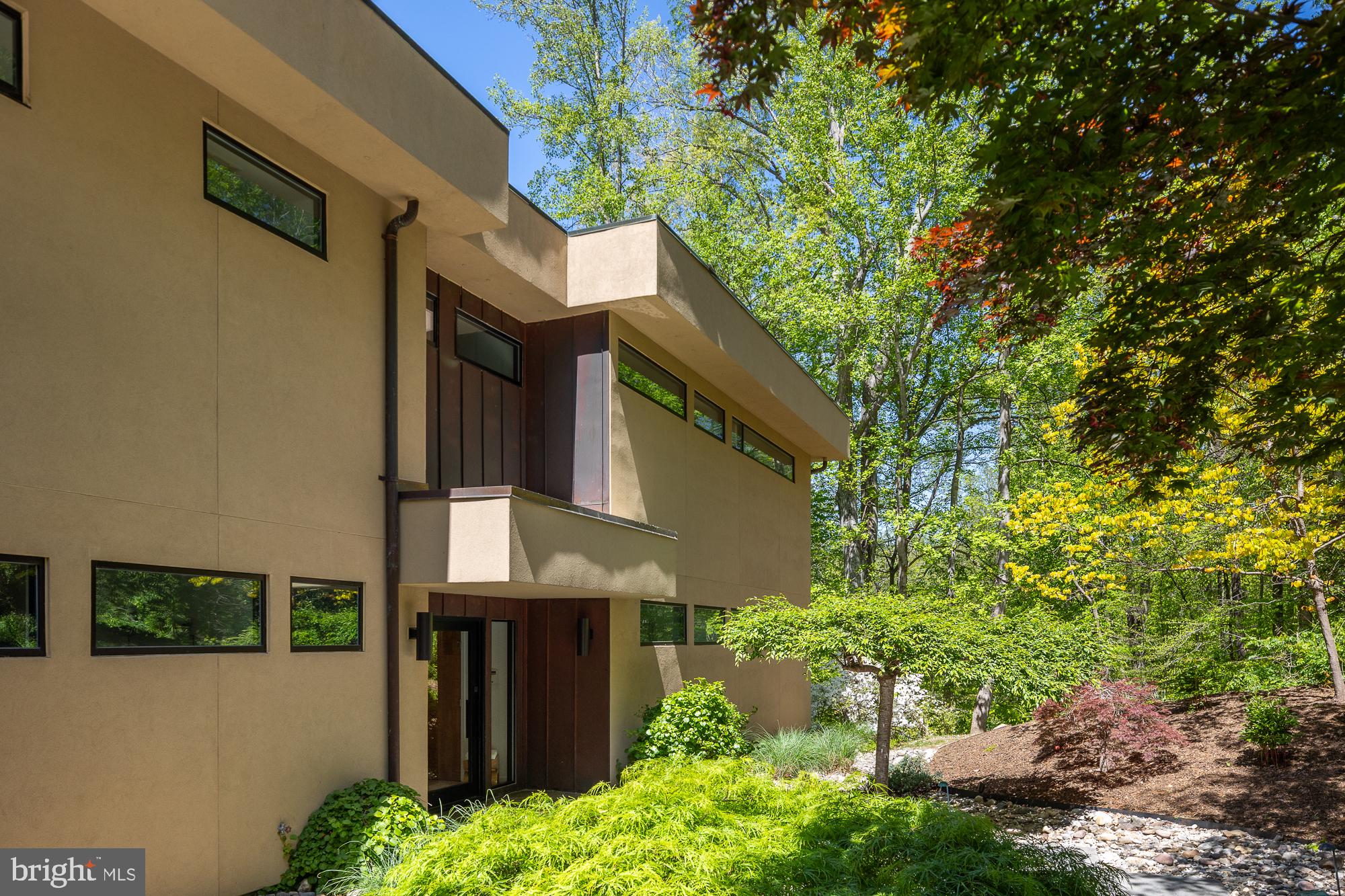 FAIRFAX STATION - Residential