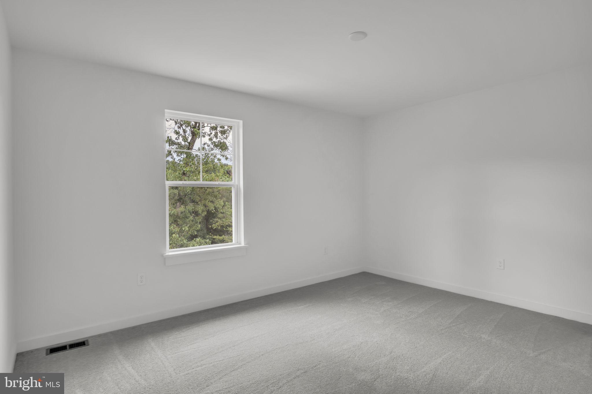 ROCKVILLE ESTATES - Residential