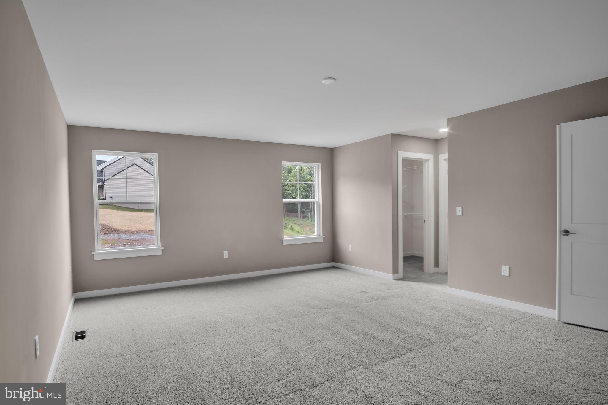 ROCKVILLE ESTATES - Residential