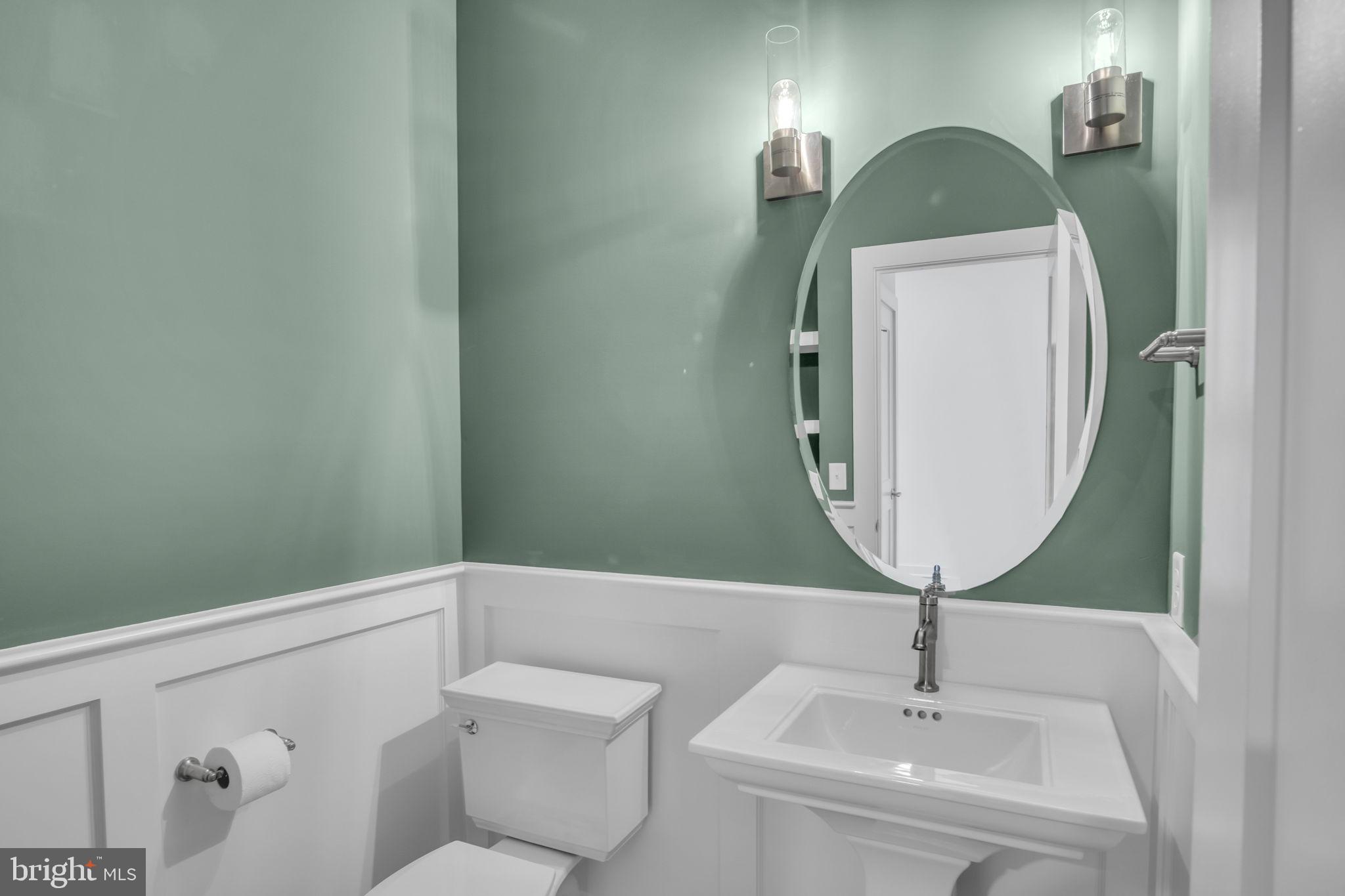 ROCKVILLE ESTATES - Residential