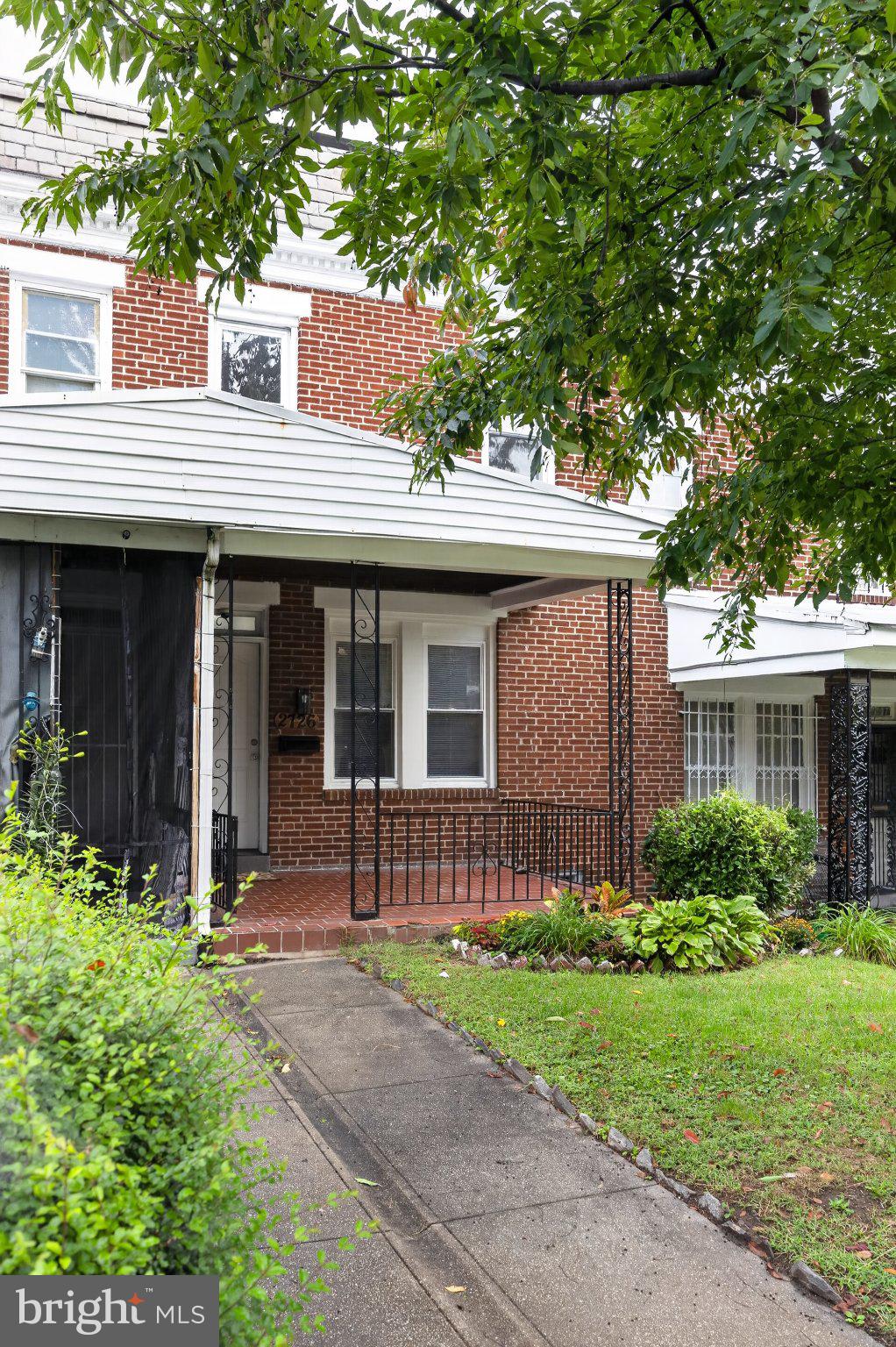 2726 ELLICOTT DRIVEWAY
