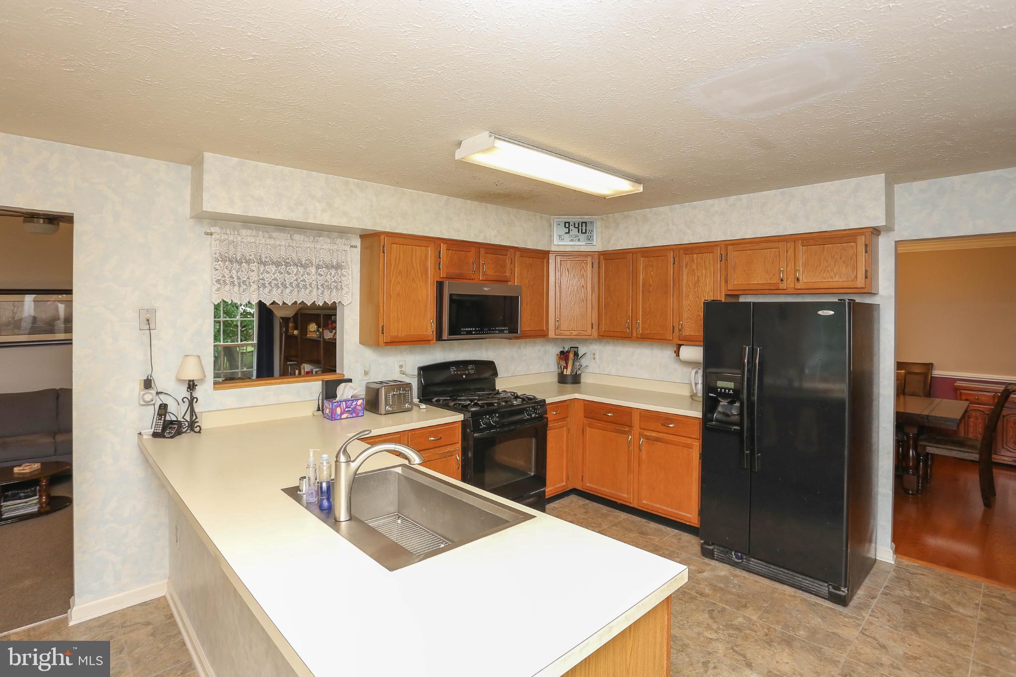 SUNNYFIELD ESTATES - Residential