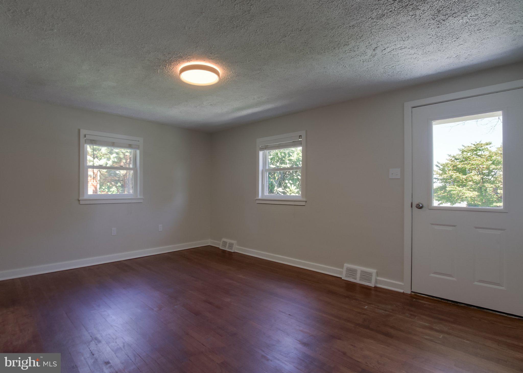 414 HILLSIDE ROAD