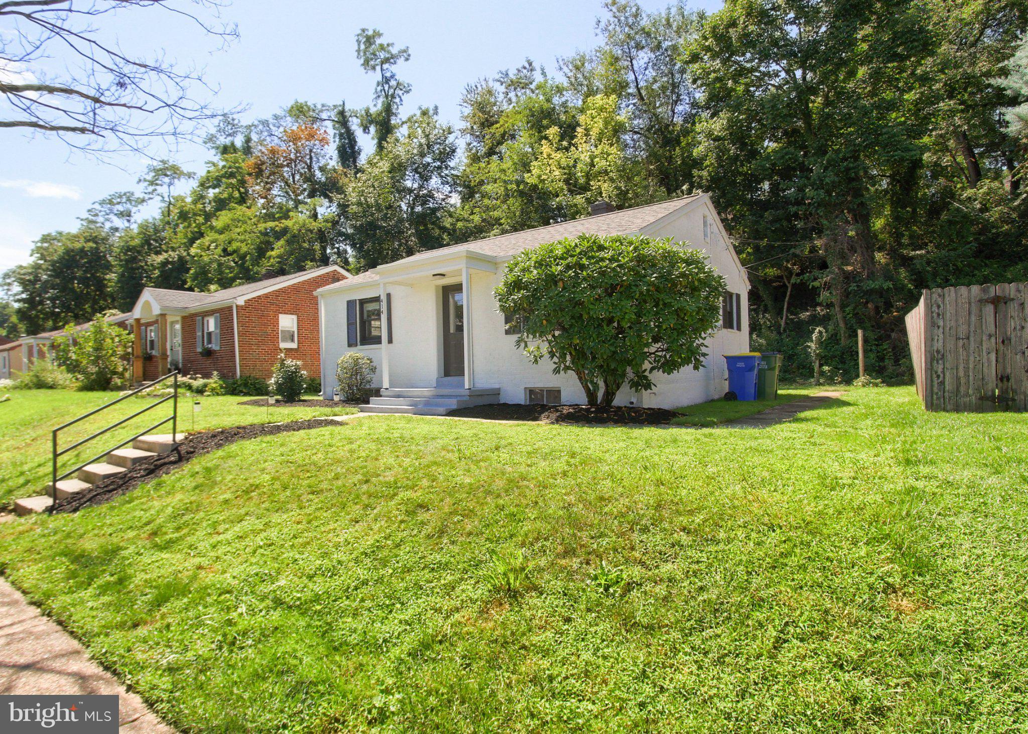 414 HILLSIDE ROAD