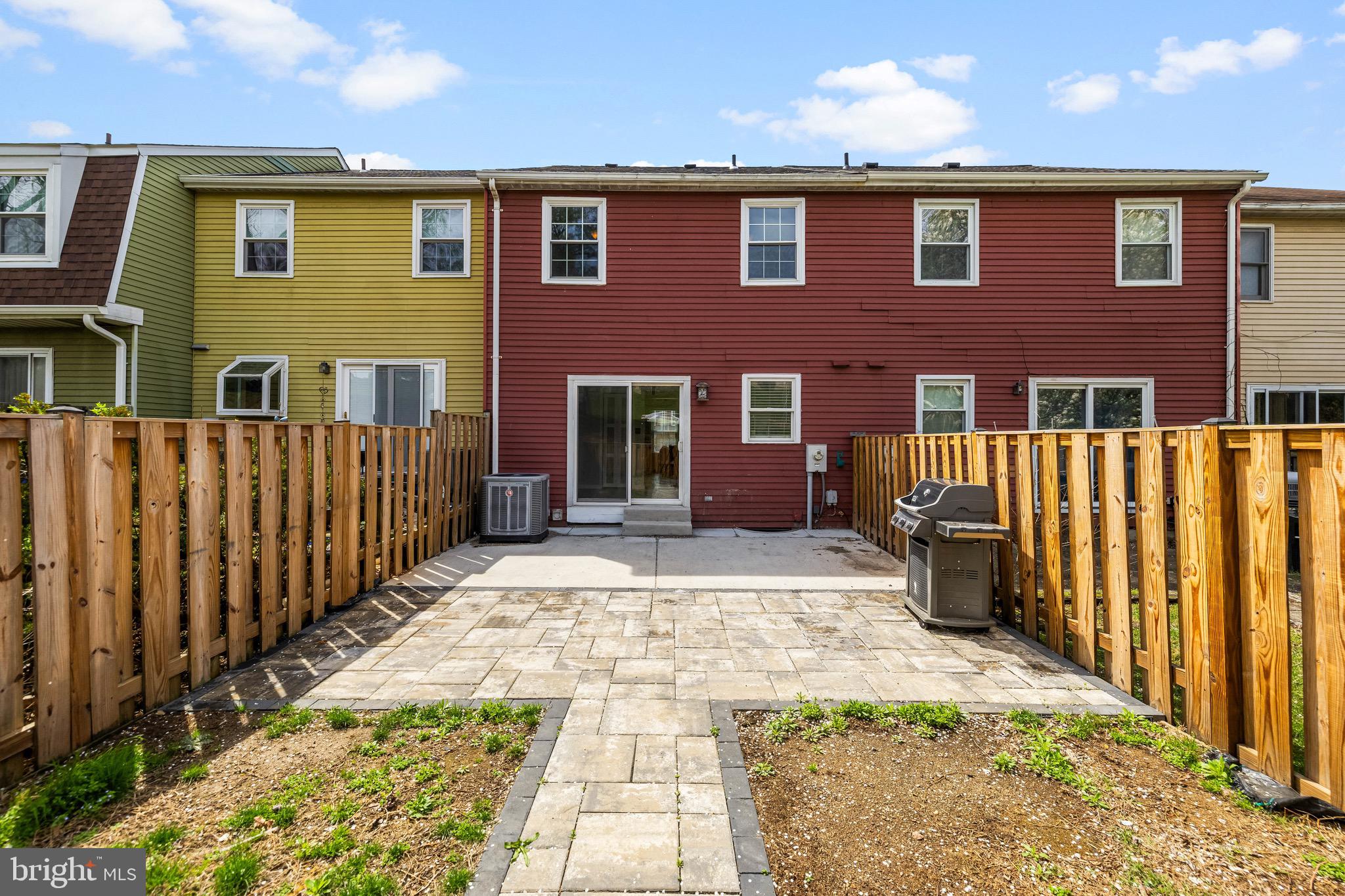 RICHARDSON MEWS - Residential