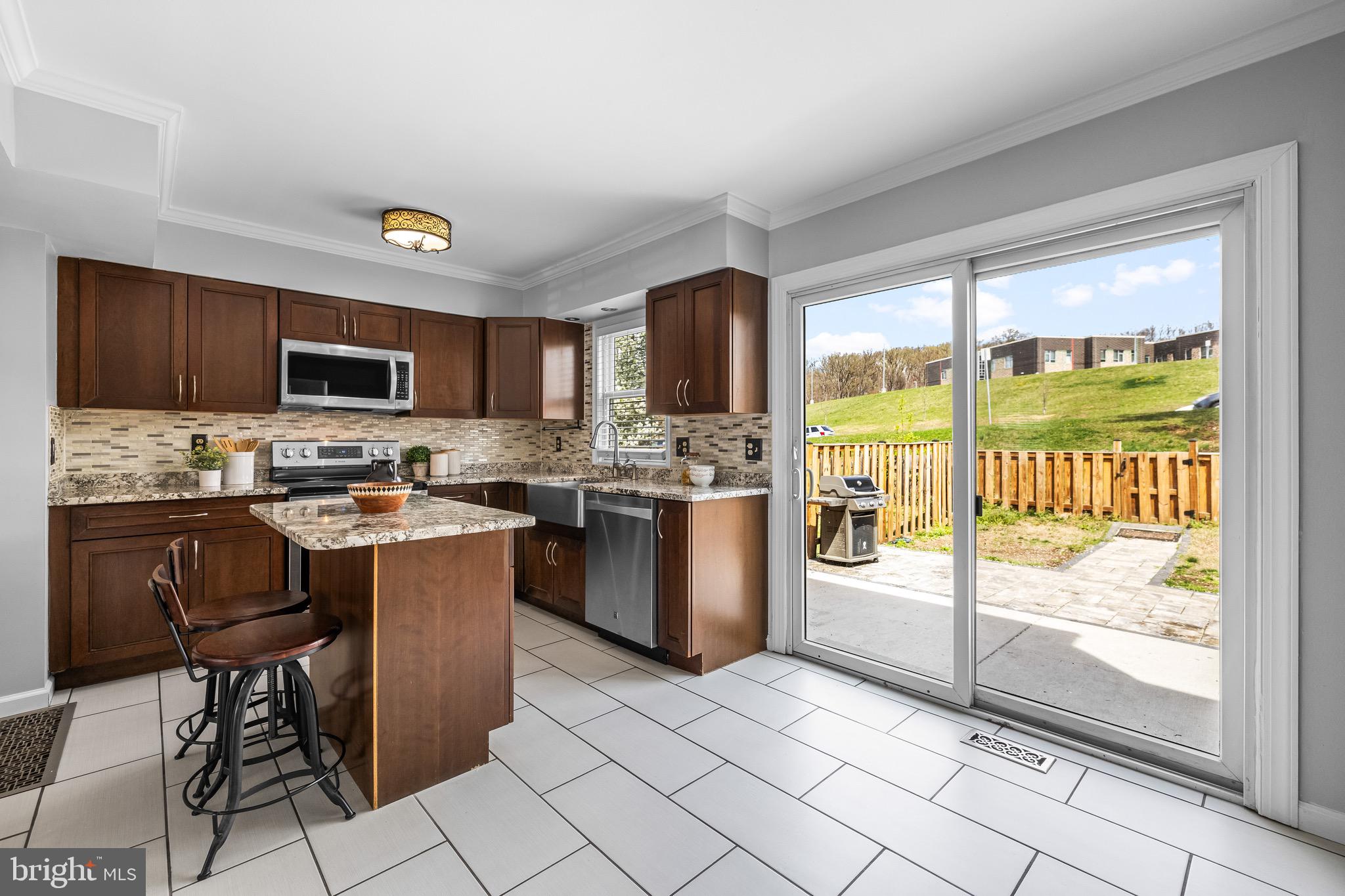 RICHARDSON MEWS - Residential