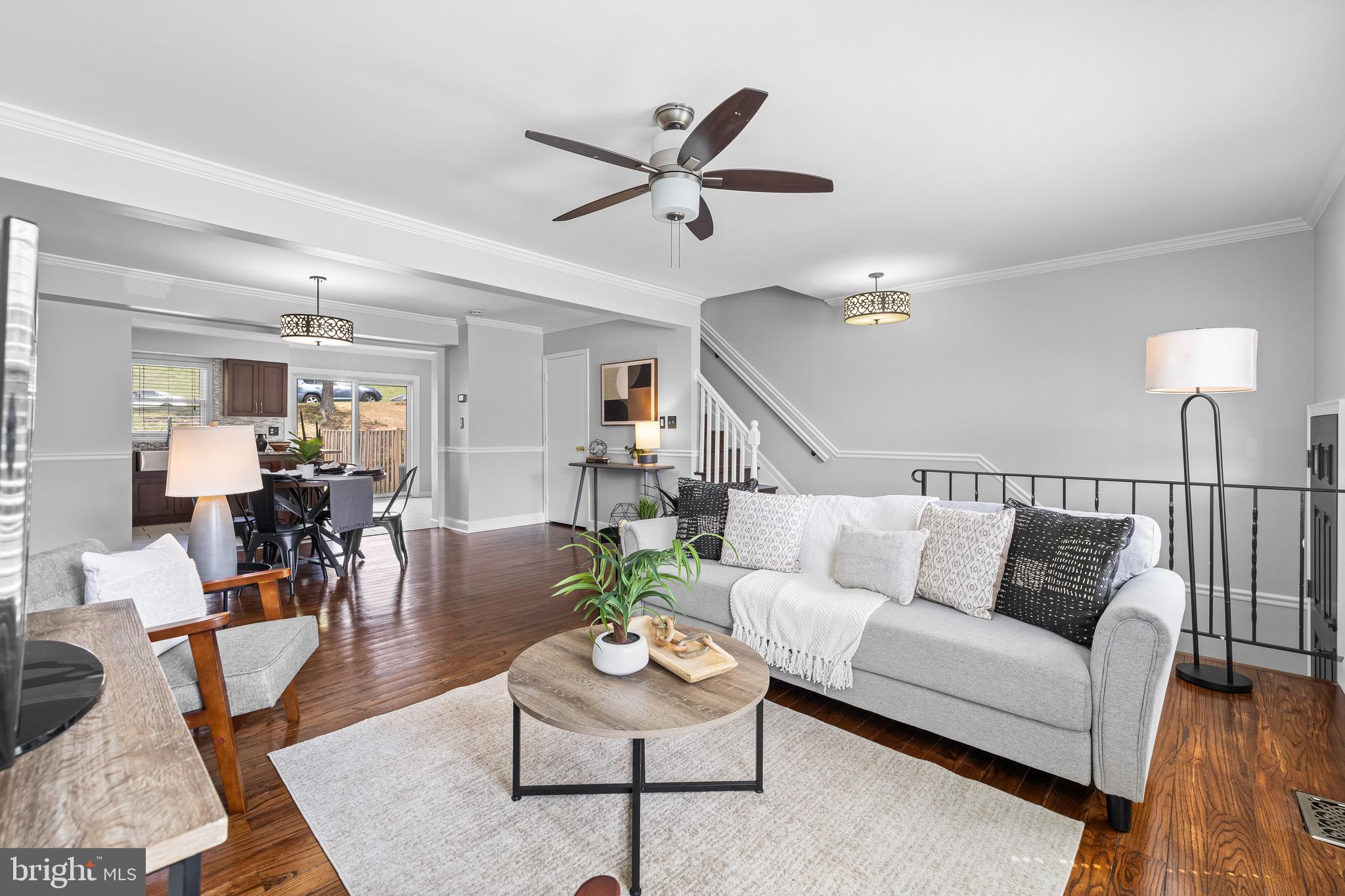 RICHARDSON MEWS - Residential