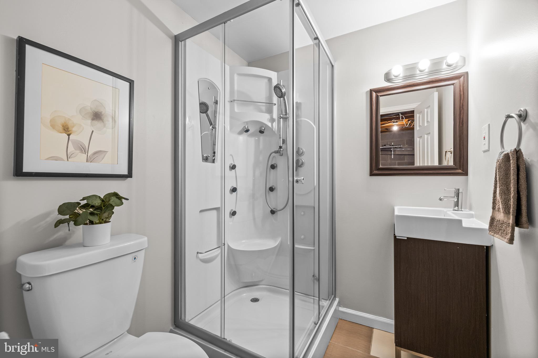 RICHARDSON MEWS - Residential