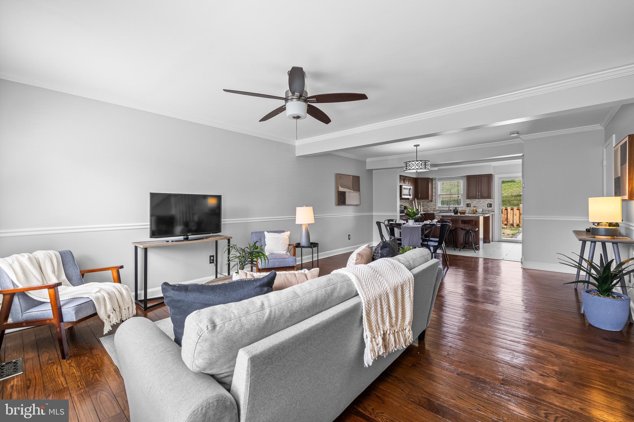 RICHARDSON MEWS - Residential